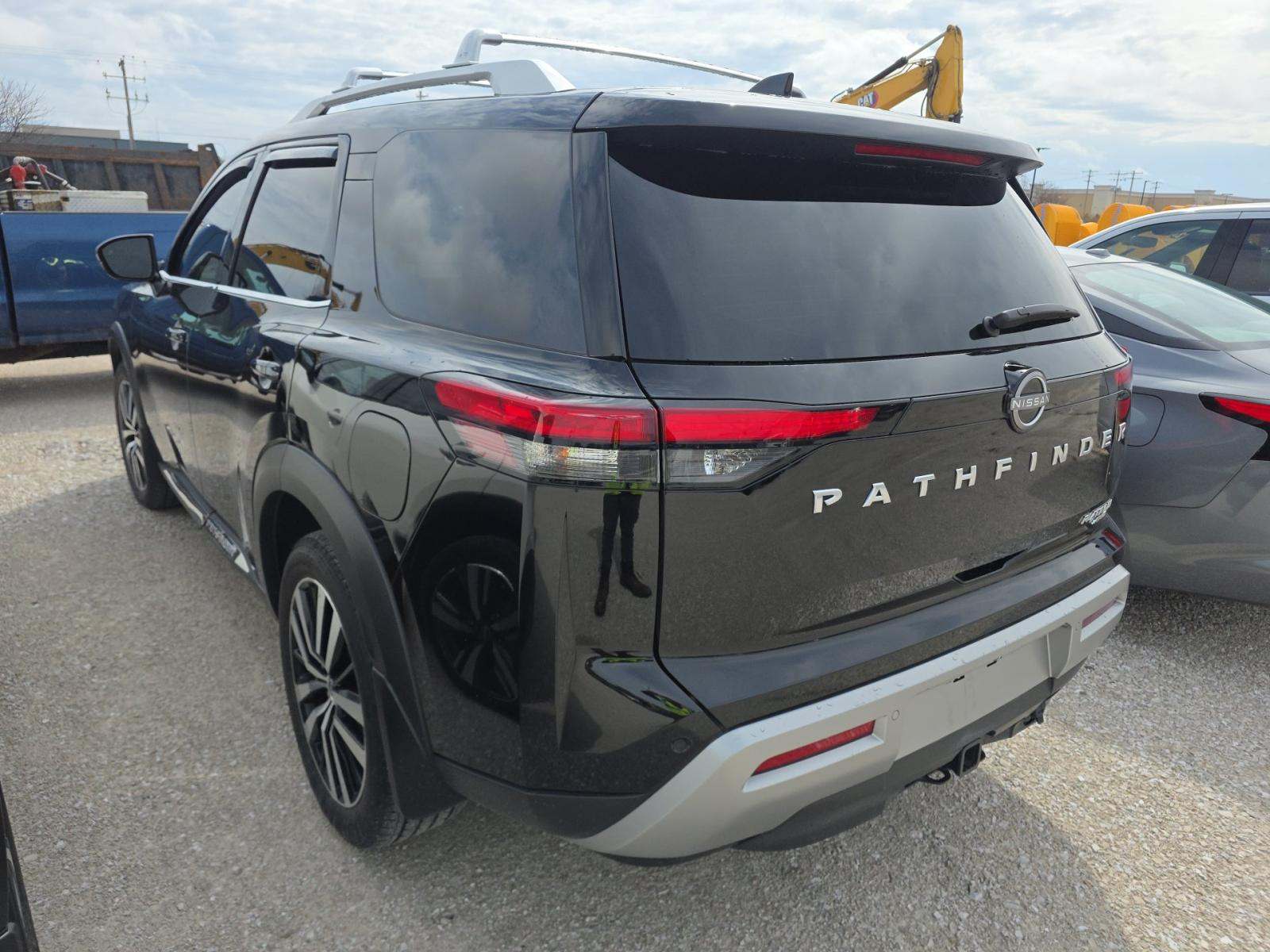 2024 Nissan Pathfinder Platinum AWD
