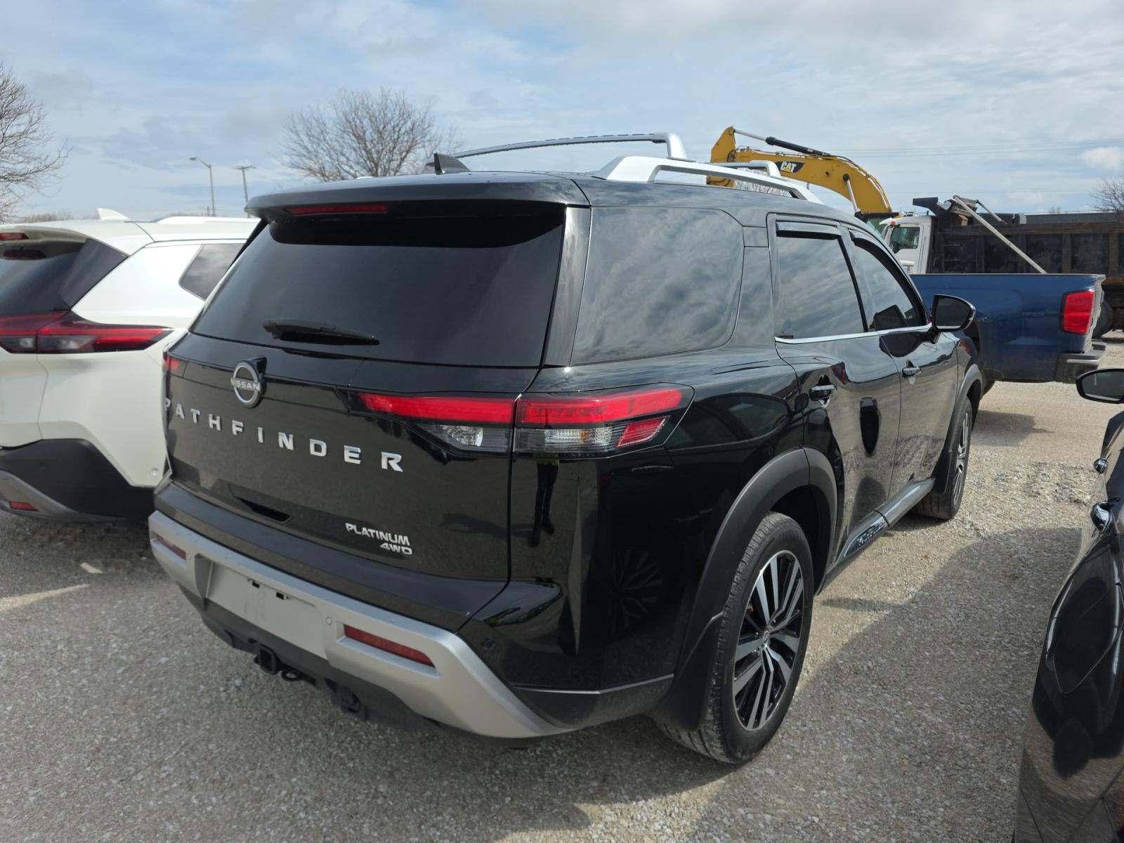 2024 Nissan Pathfinder Platinum AWD