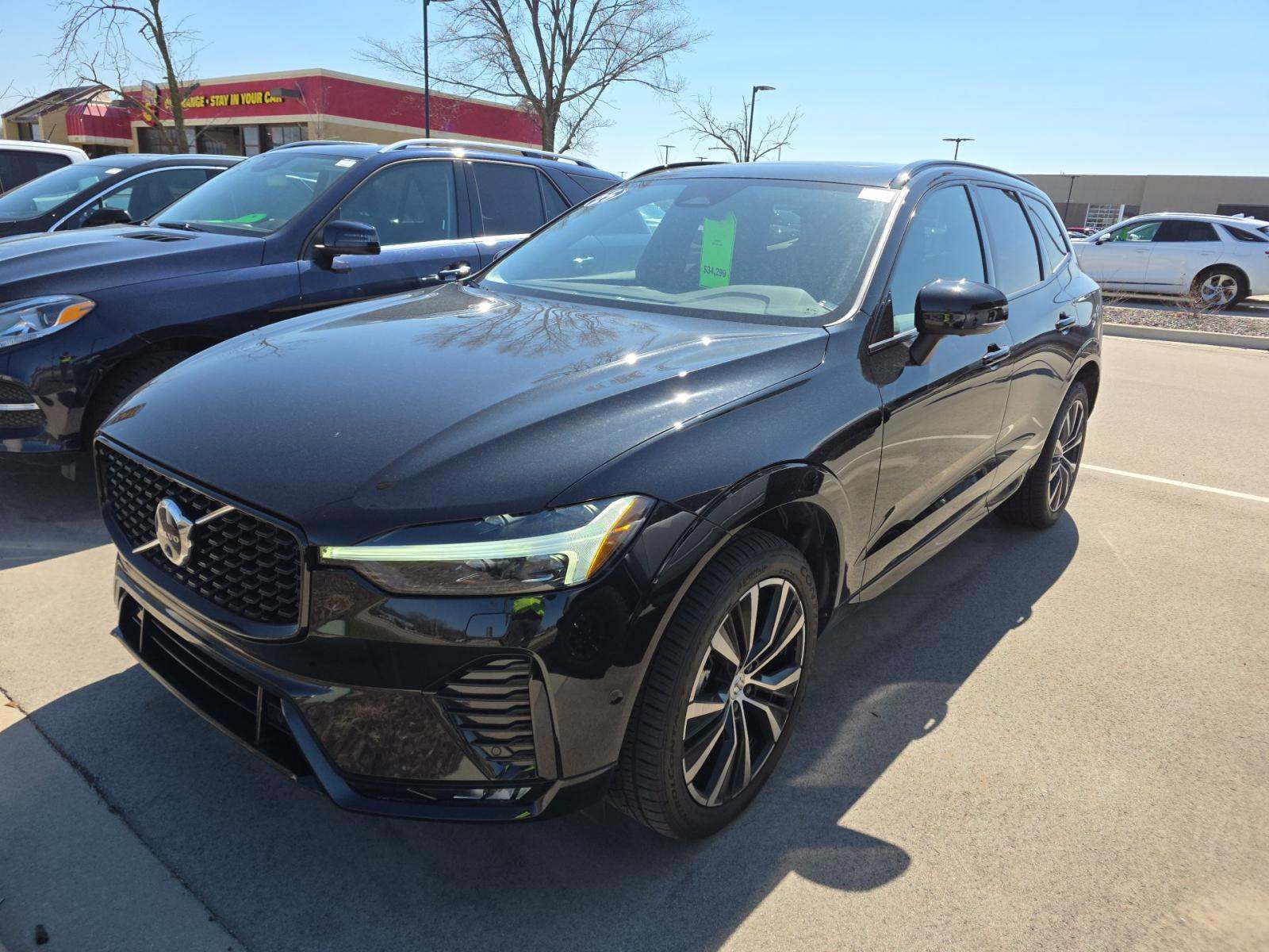 2025 Volvo XC60 B5 Plus AWD