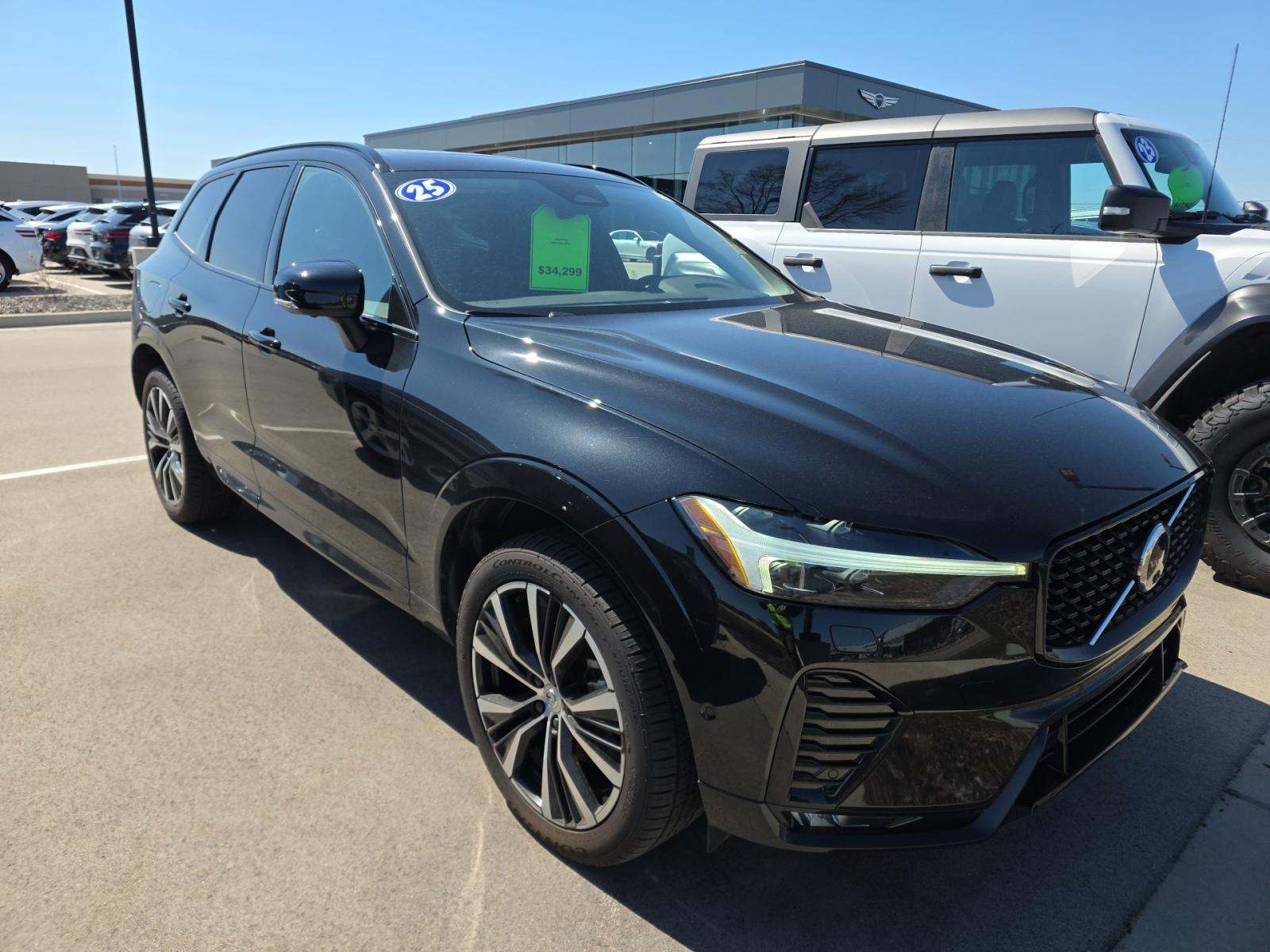 2025 Volvo XC60 B5 Plus AWD