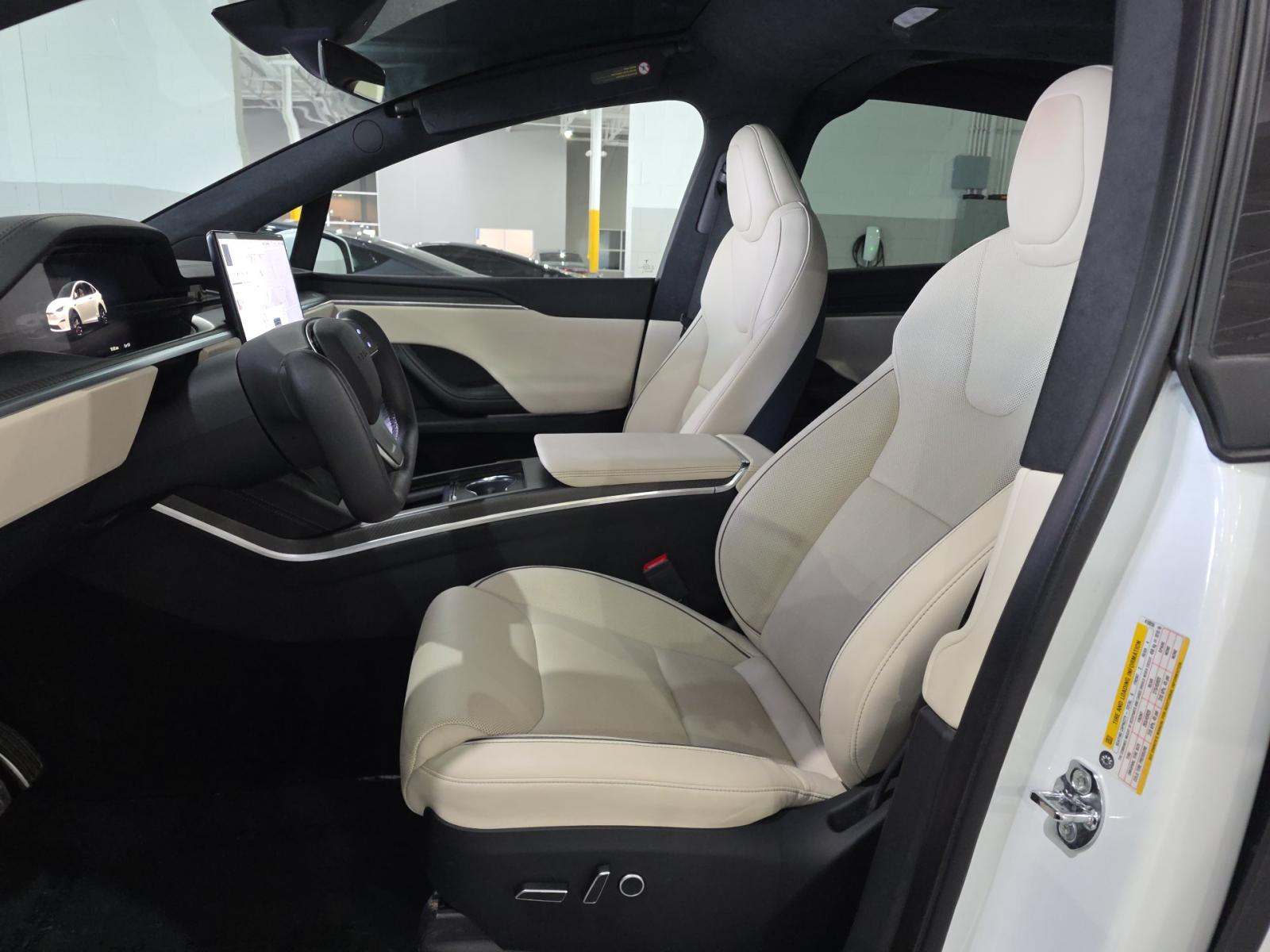 TESLA MODEL X - 6
