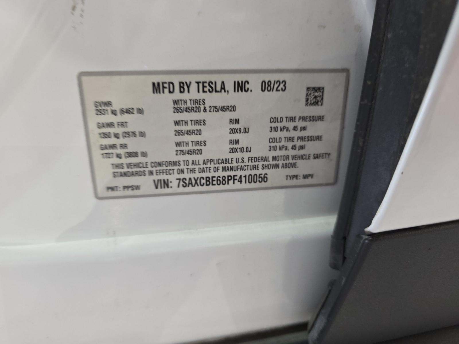 TESLA MODEL X - 5