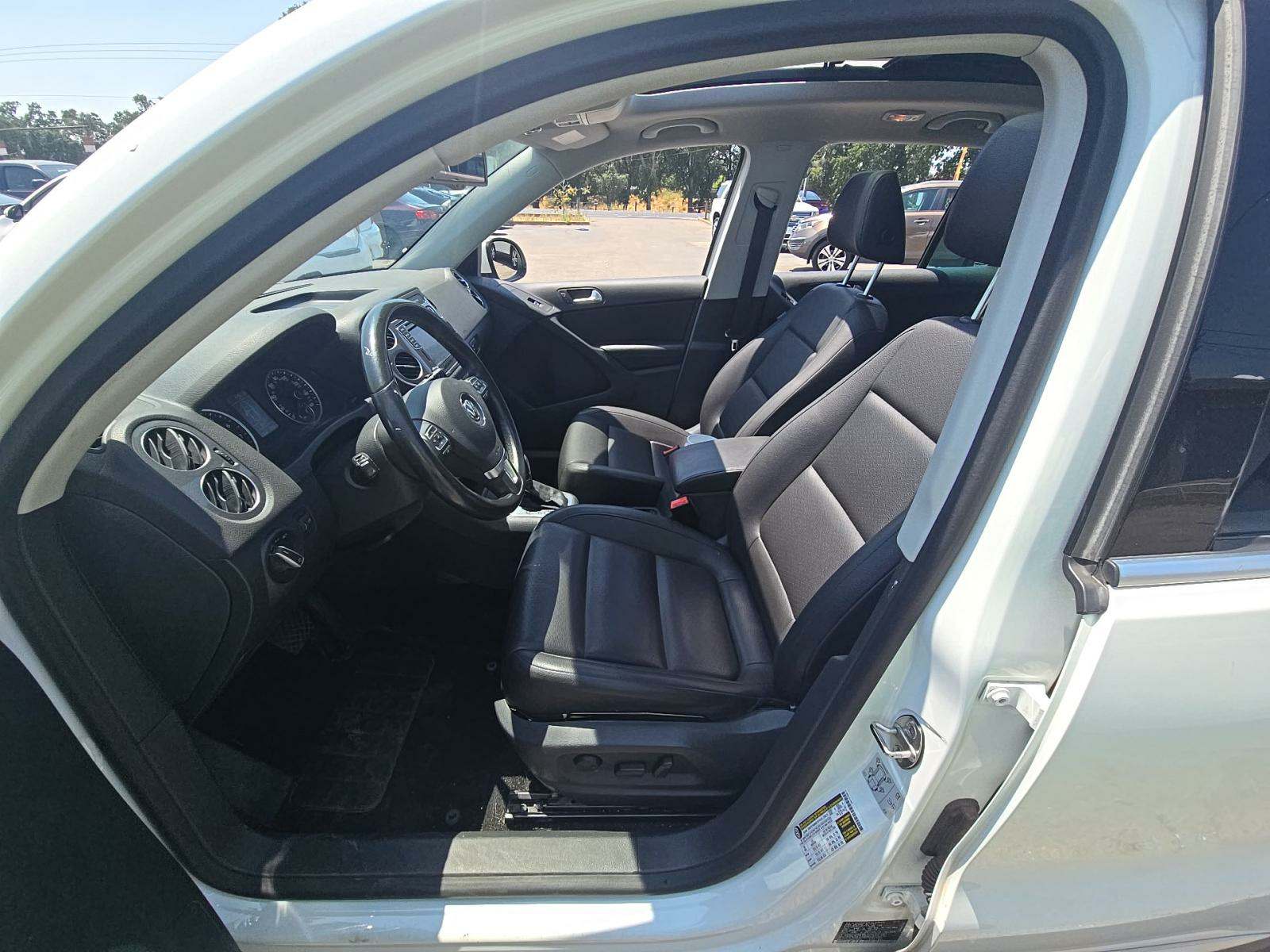 2017 Volkswagen Tiguan 2.0T Wolfsburg Edition FWD