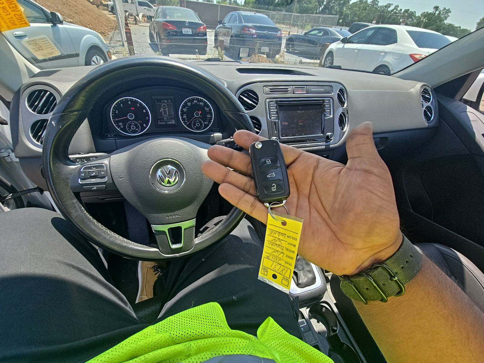 2017 Volkswagen Tiguan 2.0T Wolfsburg Edition FWD