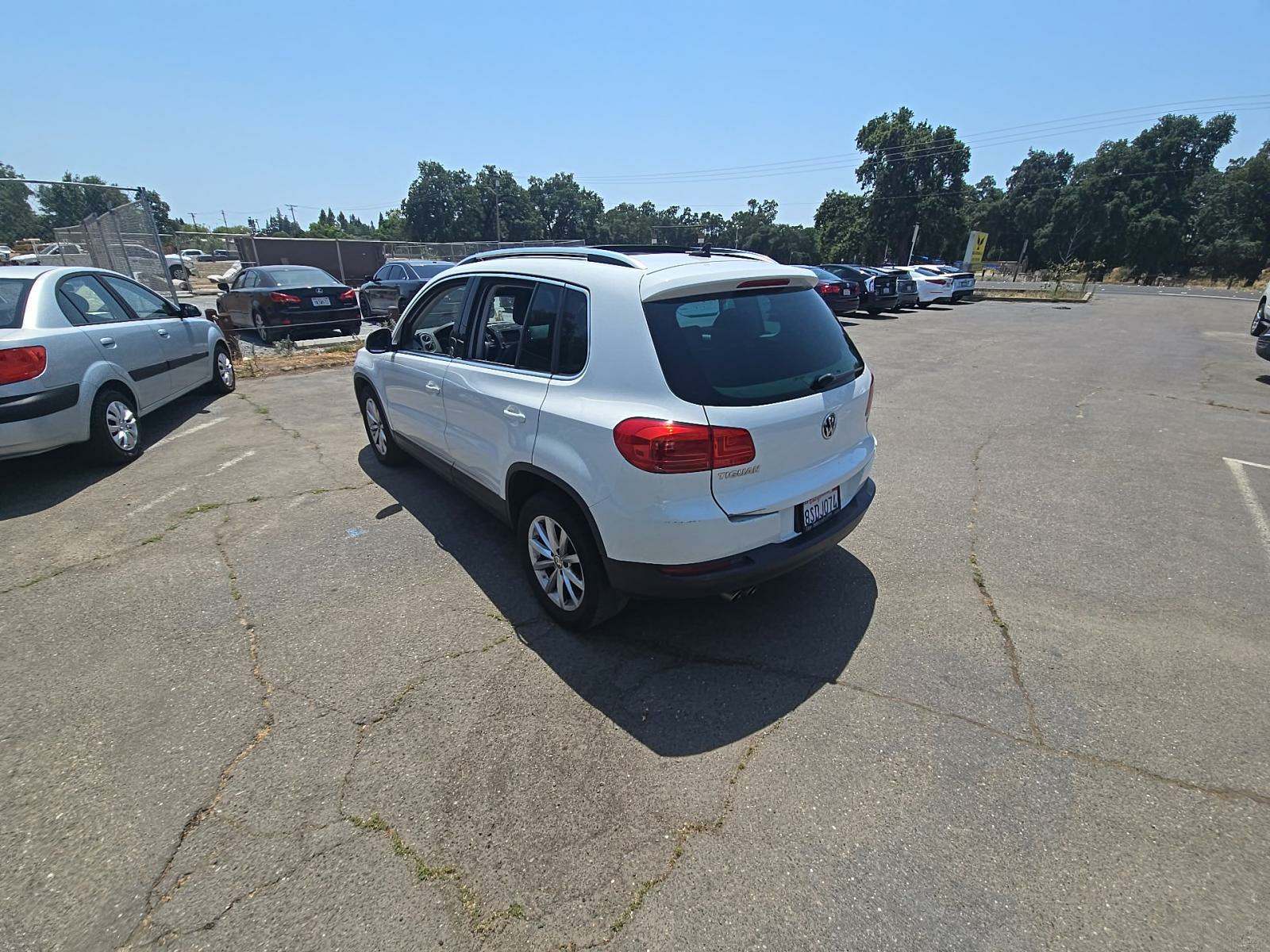 2017 Volkswagen Tiguan 2.0T Wolfsburg Edition FWD