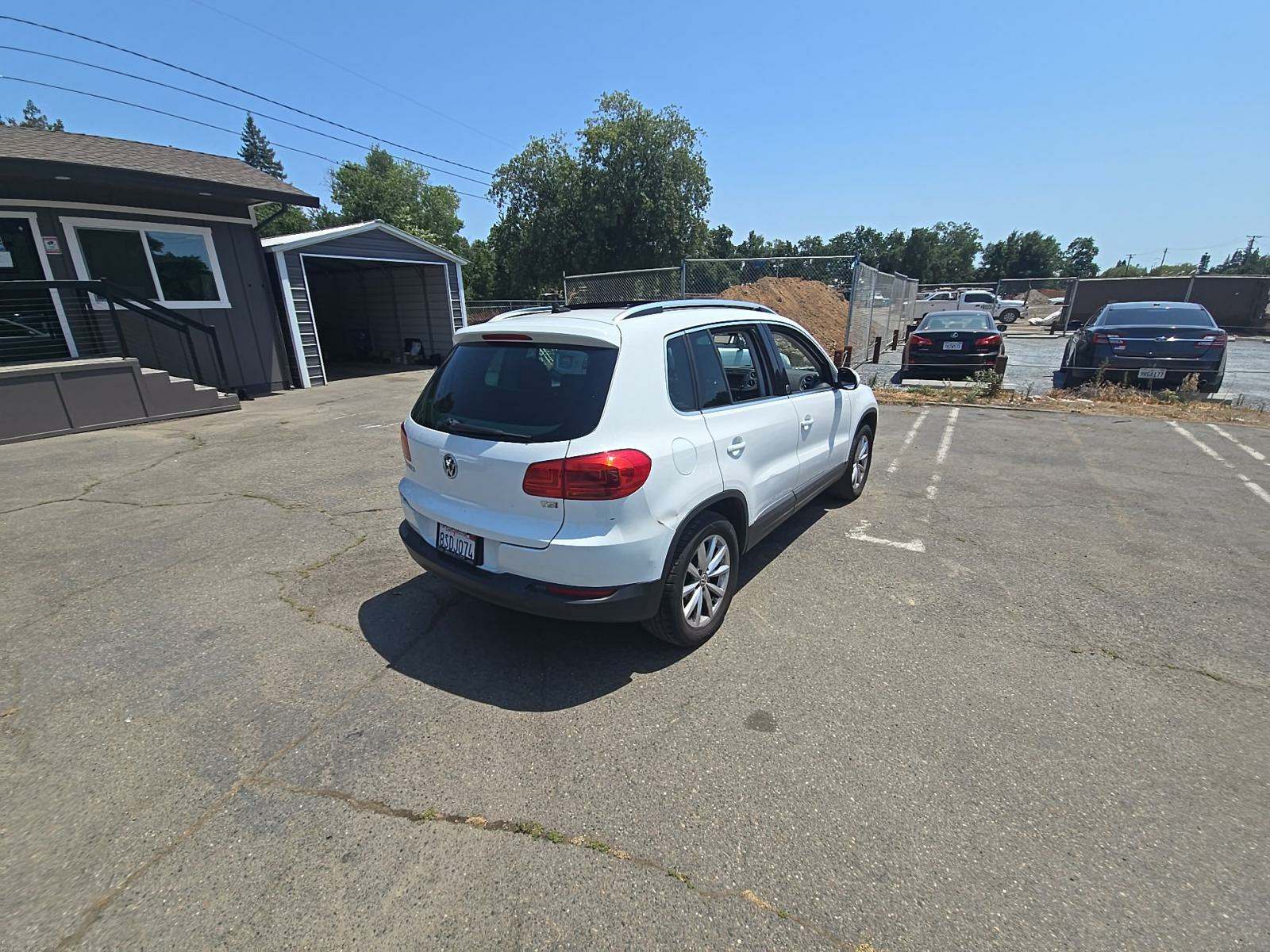 2017 Volkswagen Tiguan 2.0T Wolfsburg Edition FWD