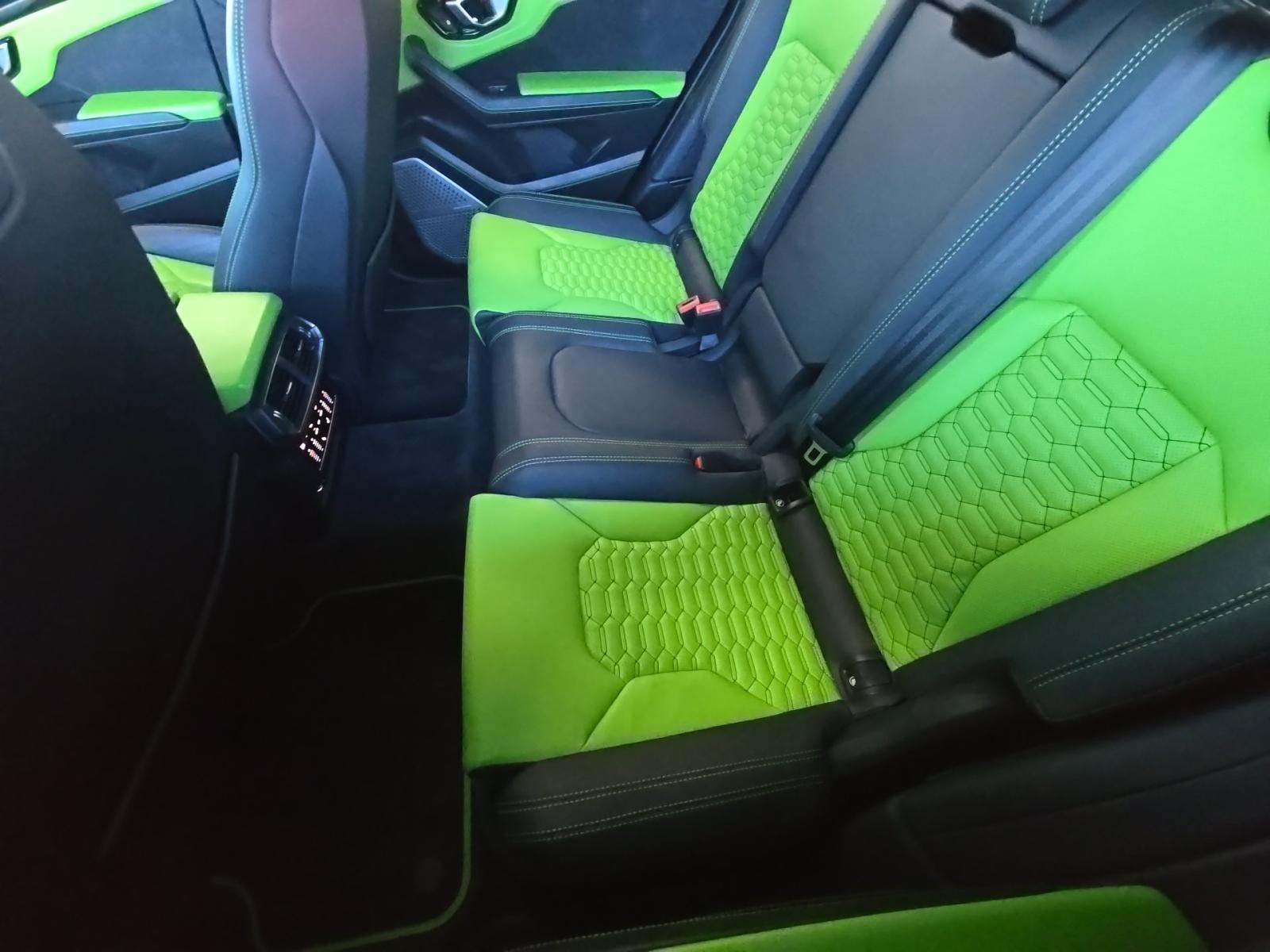 2022 Lamborghini Urus Base AWD