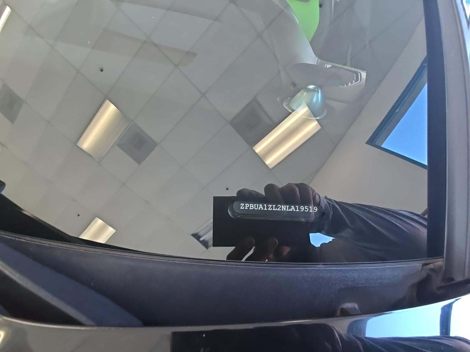 2022 Lamborghini Urus Base AWD