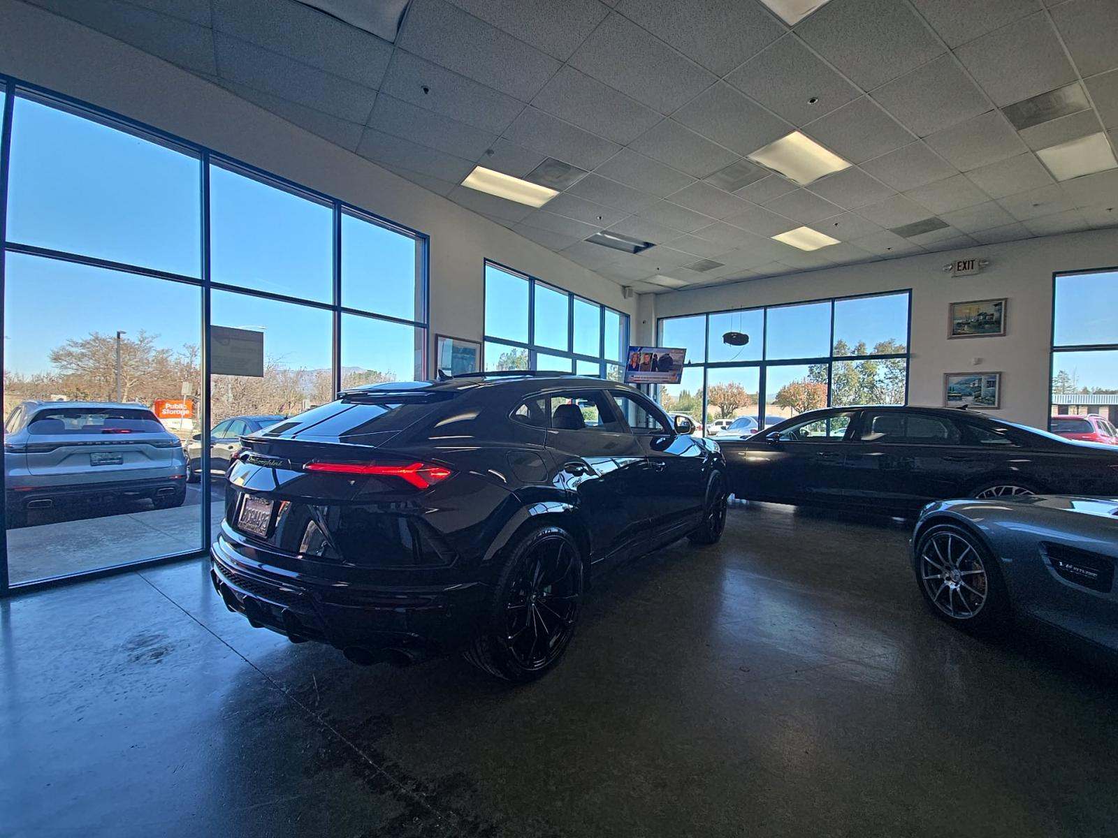 2022 Lamborghini Urus Base AWD