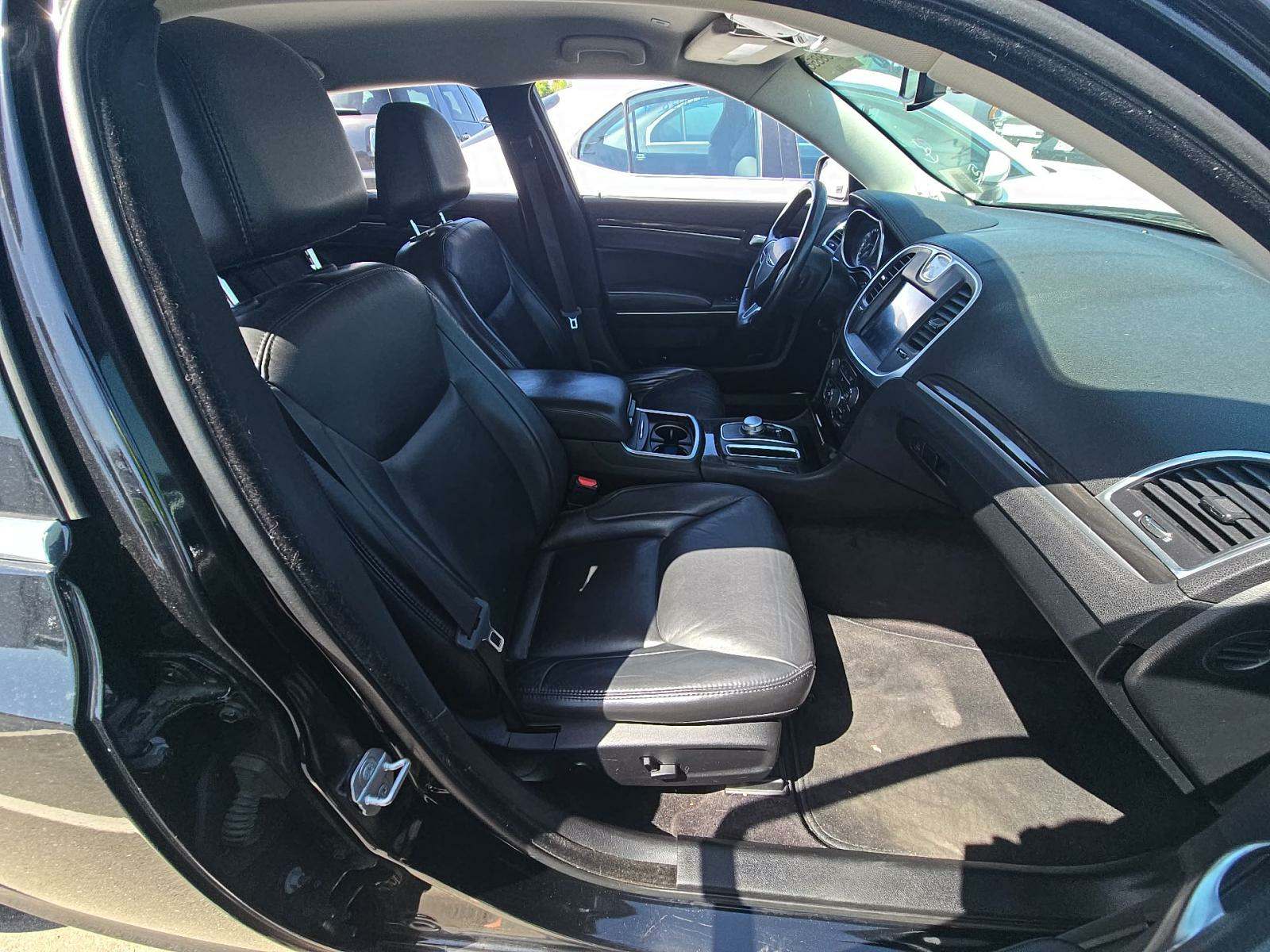 2018 Chrysler 300 Touring L RWD