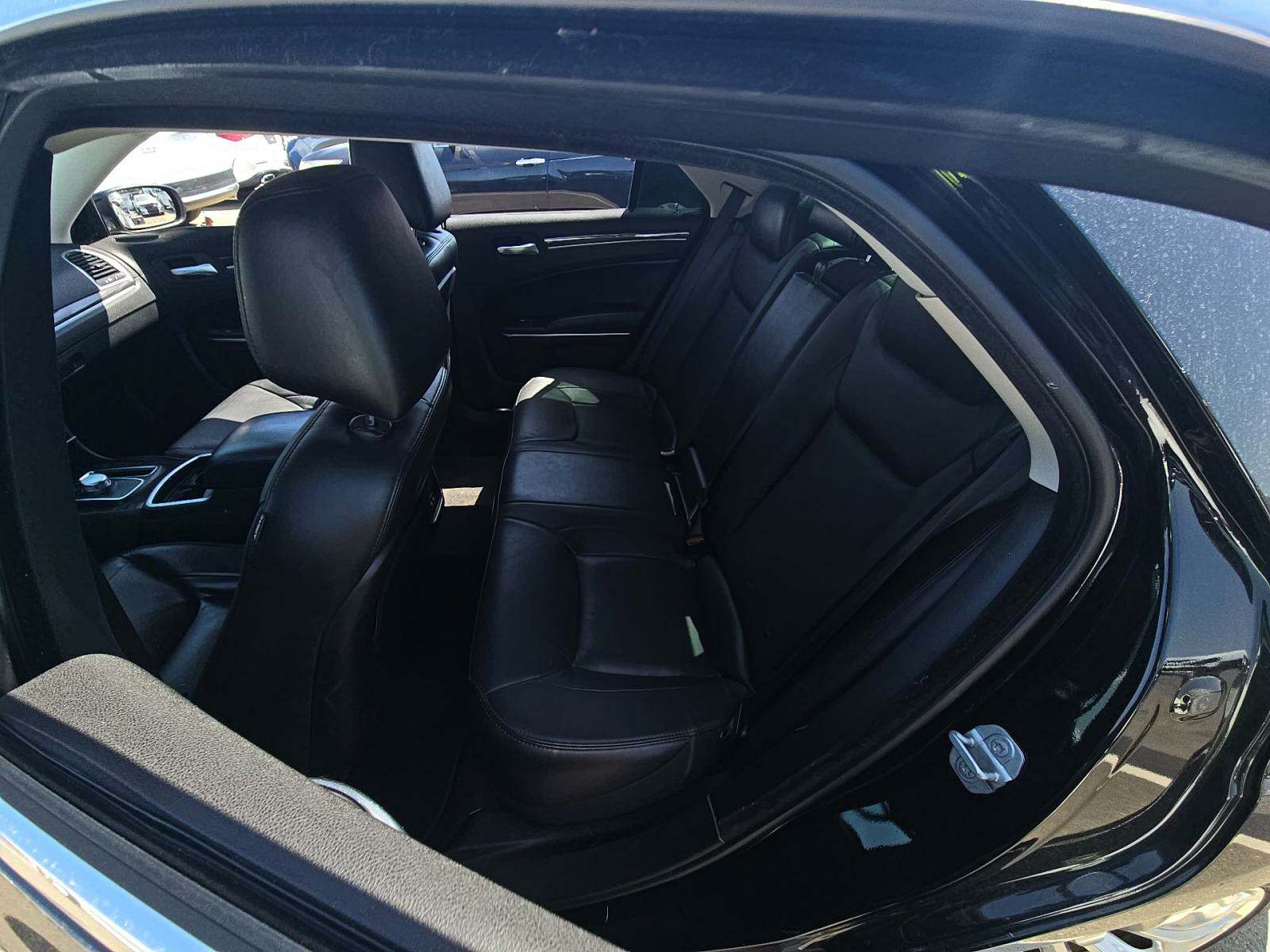 2018 Chrysler 300 Touring L RWD