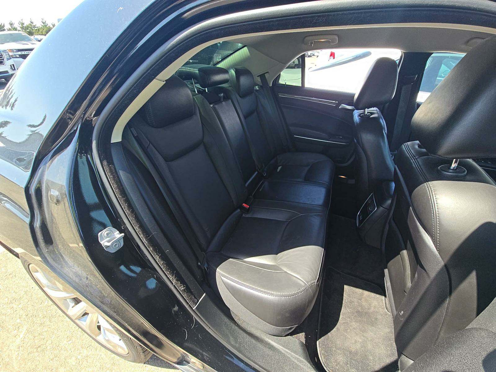 2018 Chrysler 300 Touring L RWD