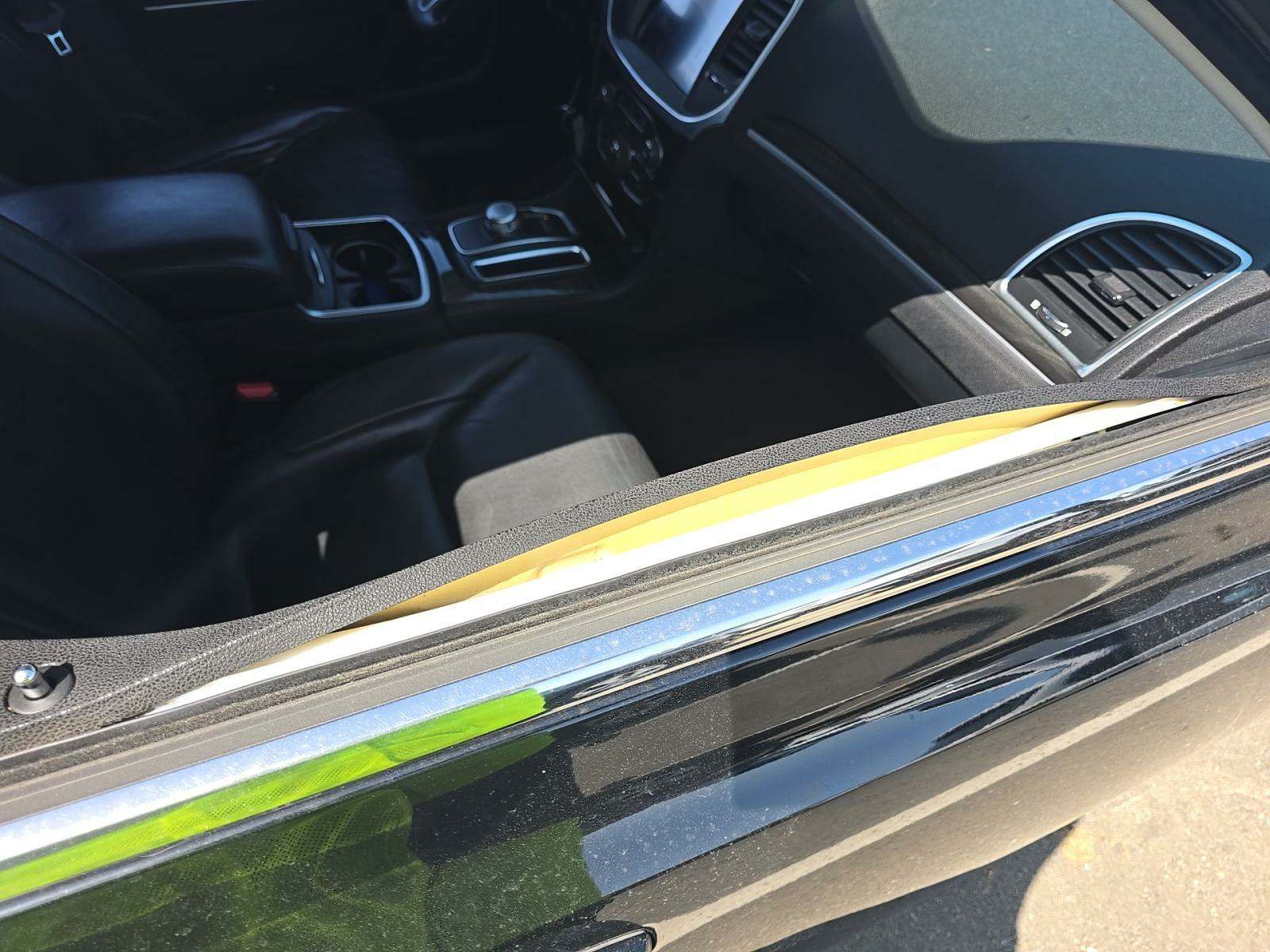 2018 Chrysler 300 Touring L RWD