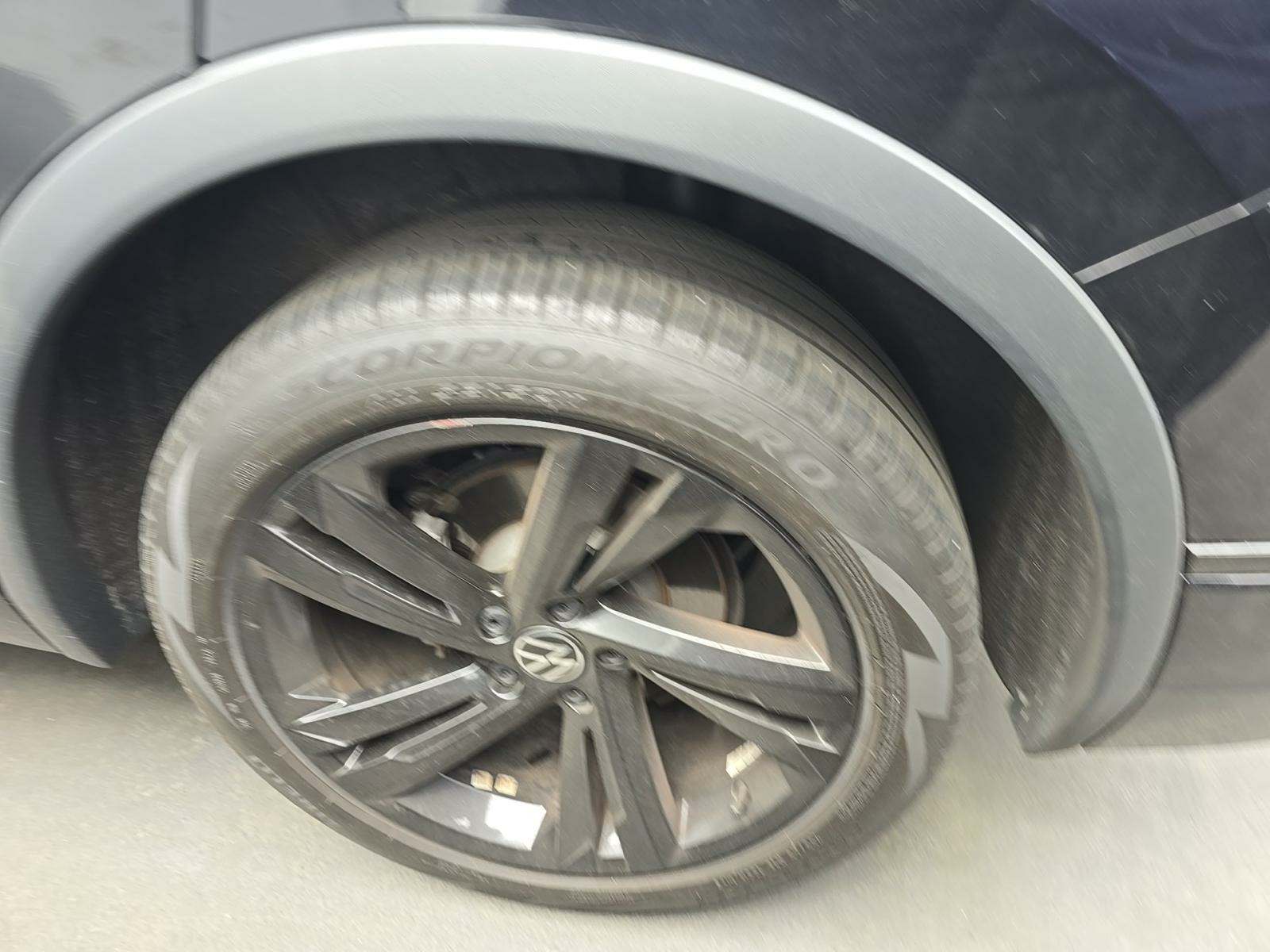 2023 Volkswagen Tiguan 2.0T SE R-Line Black FWD