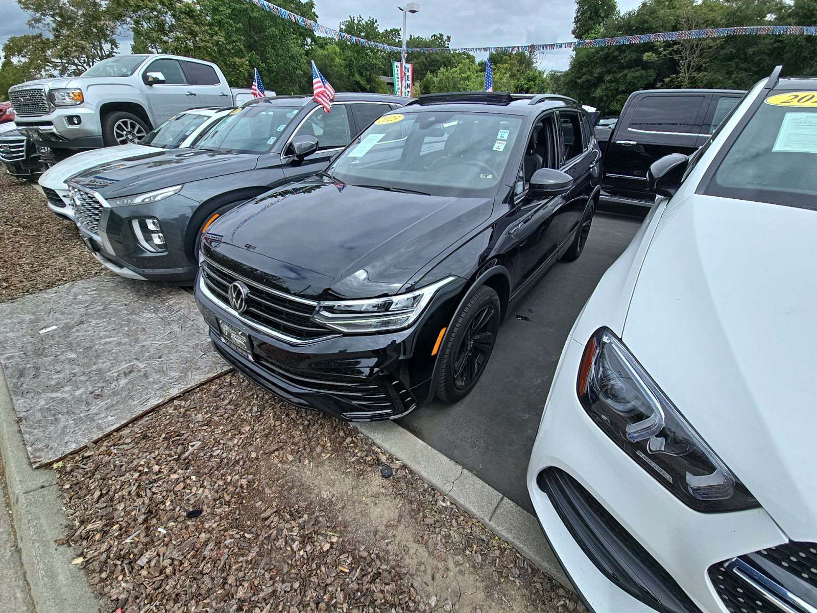 2023 Volkswagen Tiguan 2.0T SE R-Line Black FWD