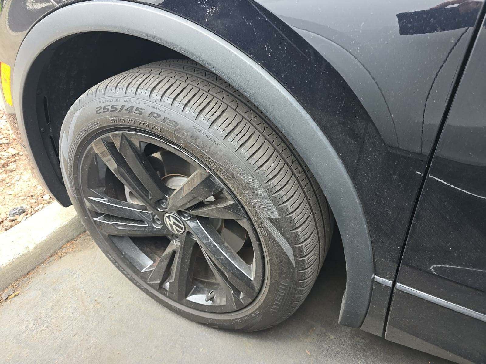 2023 Volkswagen Tiguan 2.0T SE R-Line Black FWD