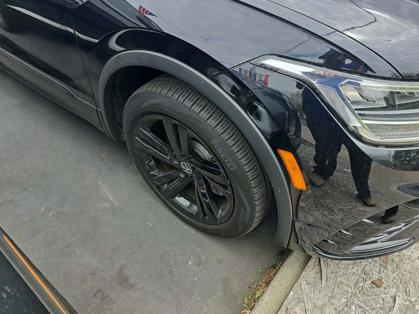 2023 Volkswagen Tiguan 2.0T SE R-Line Black FWD