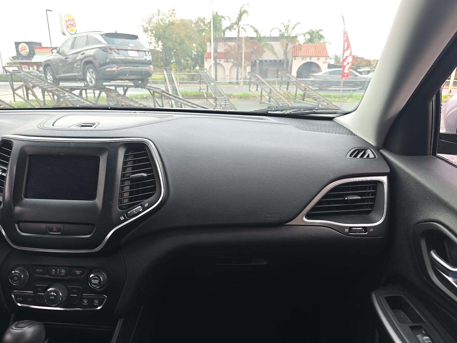 2019 Jeep Cherokee Latitude Plus FWD