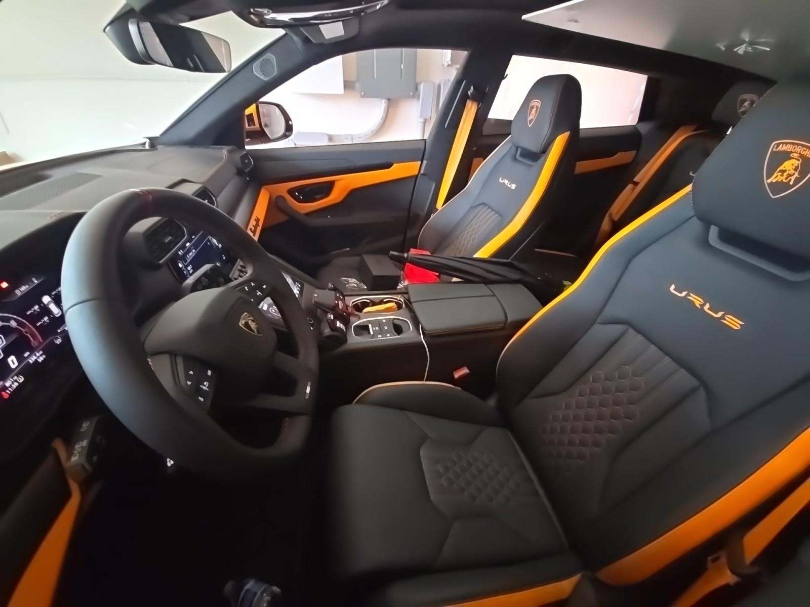 2024 Lamborghini Urus S AWD