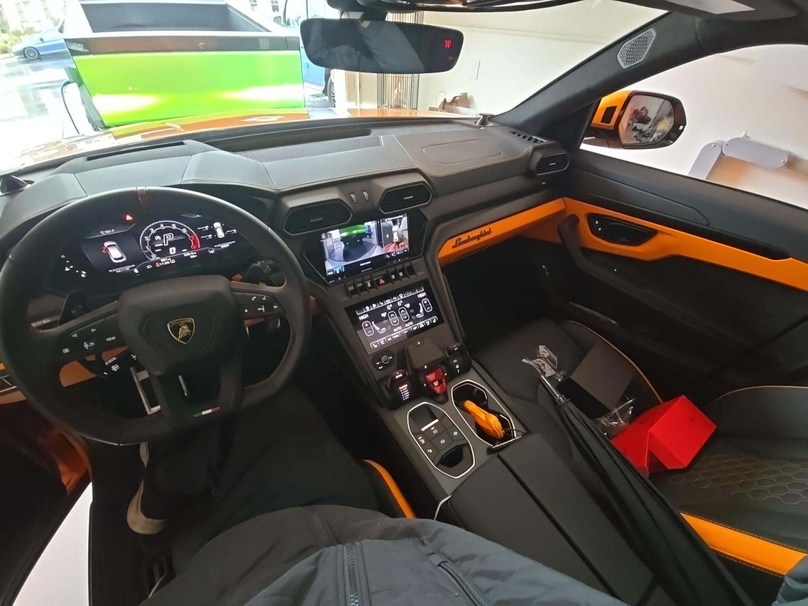 2024 Lamborghini Urus S AWD