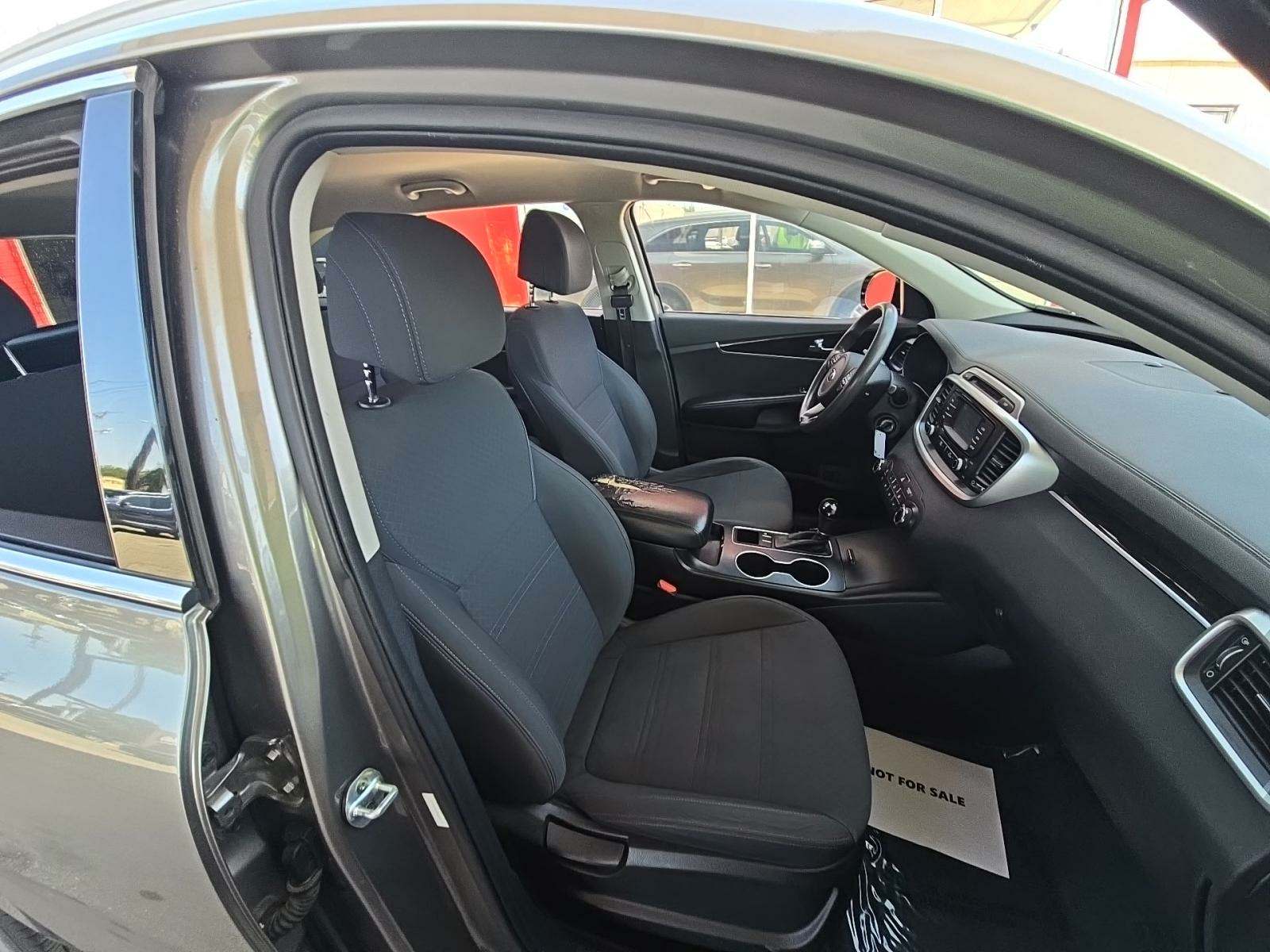 2017 Kia Sorento LX FWD