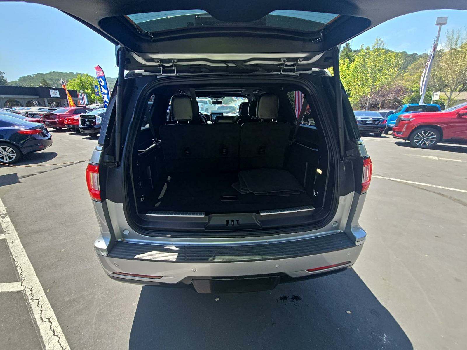 2021 Lincoln Navigator L Reserve AWD