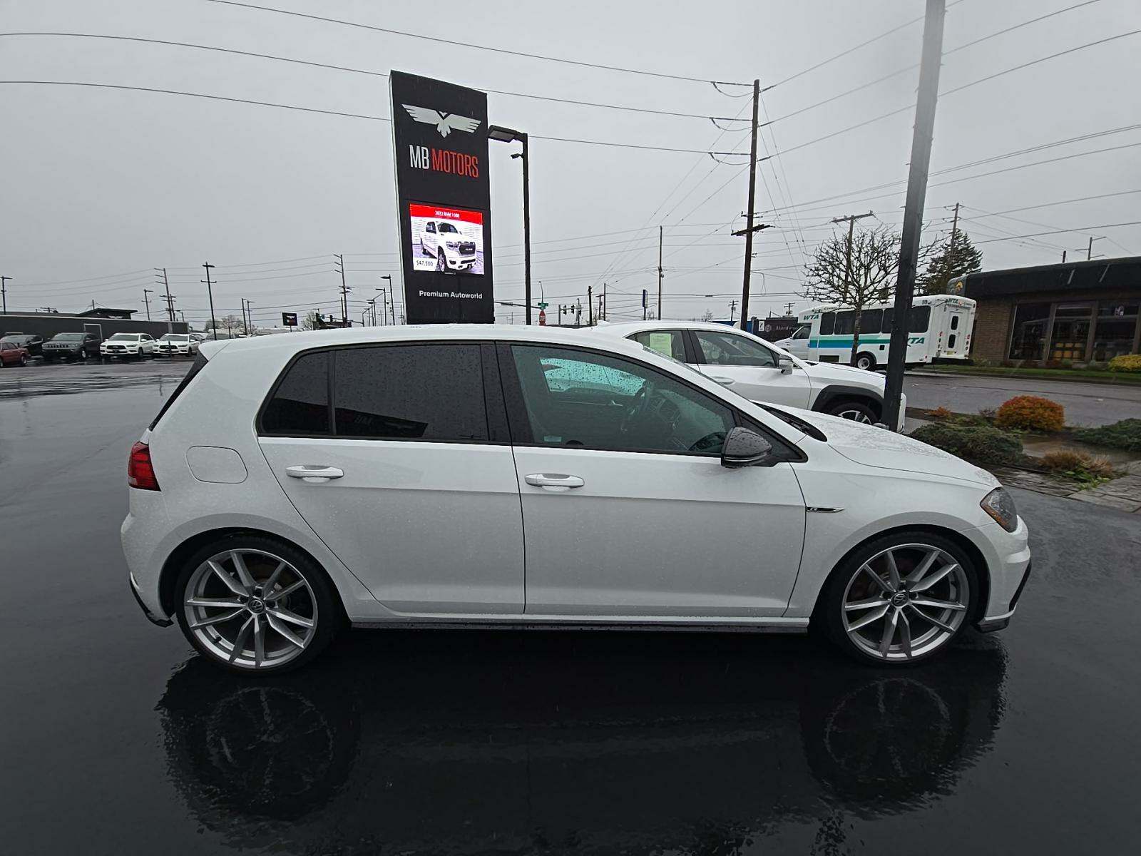 2019 Volkswagen Golf R 2.0T AWD