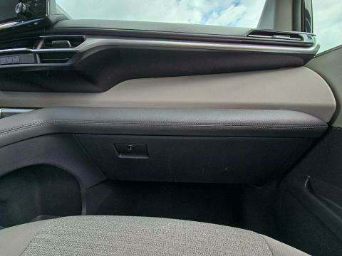 2023 Toyota Sienna LE FWD
