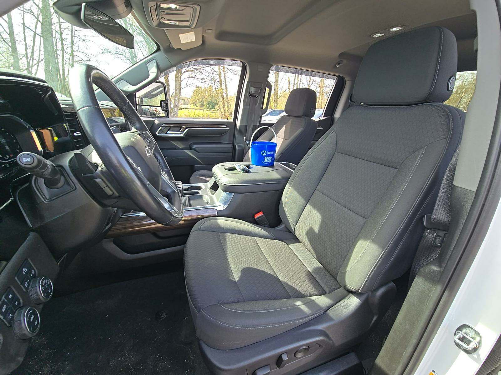 2023 Chevrolet Silverado 1500 RST AWD