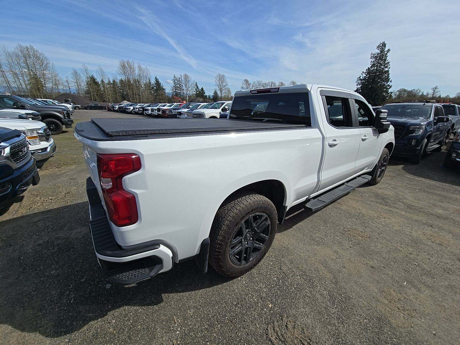 2023 Chevrolet Silverado 1500 RST AWD