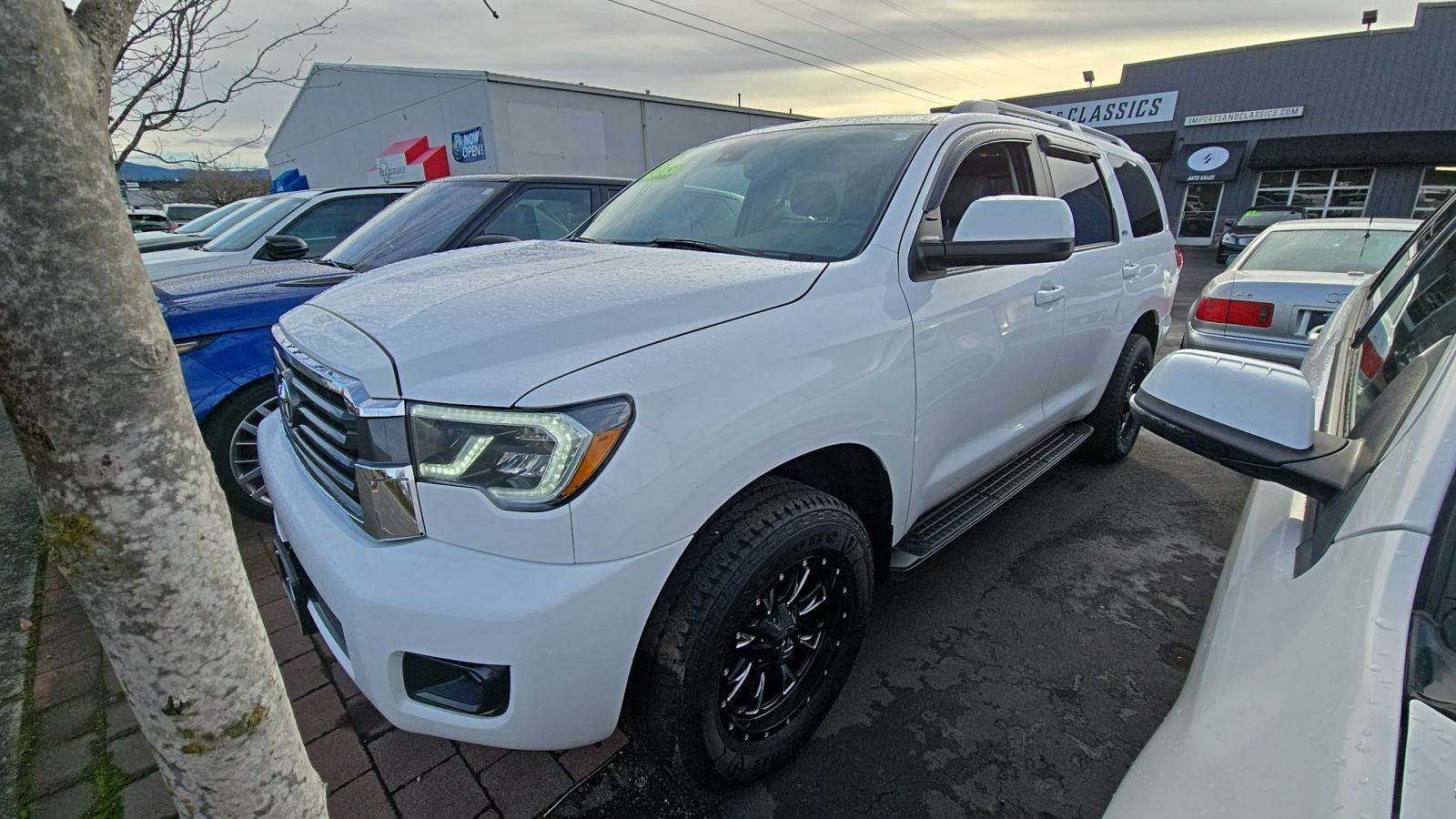 2018 Toyota Sequoia SR5