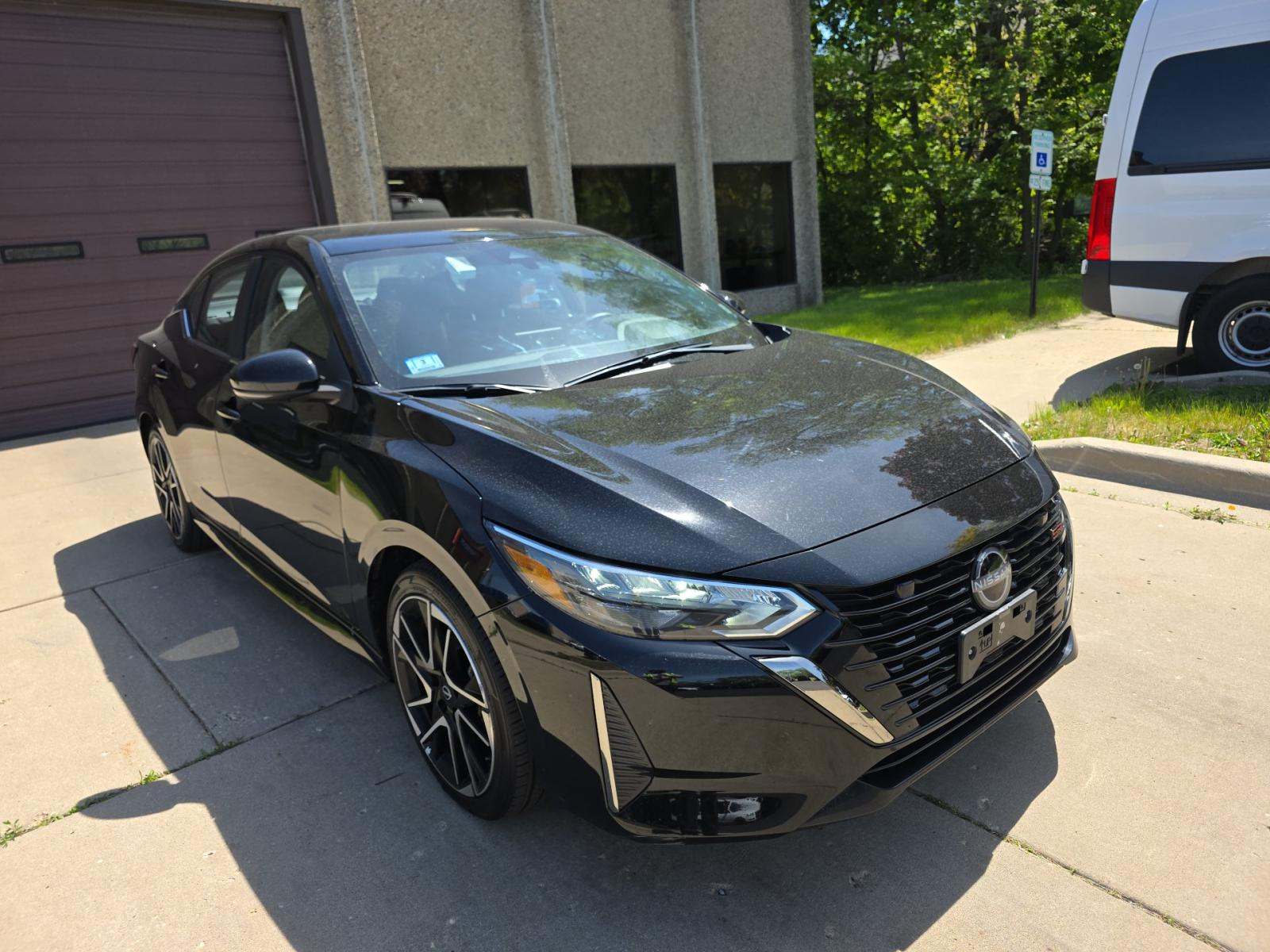 NISSAN SENTRA - 4