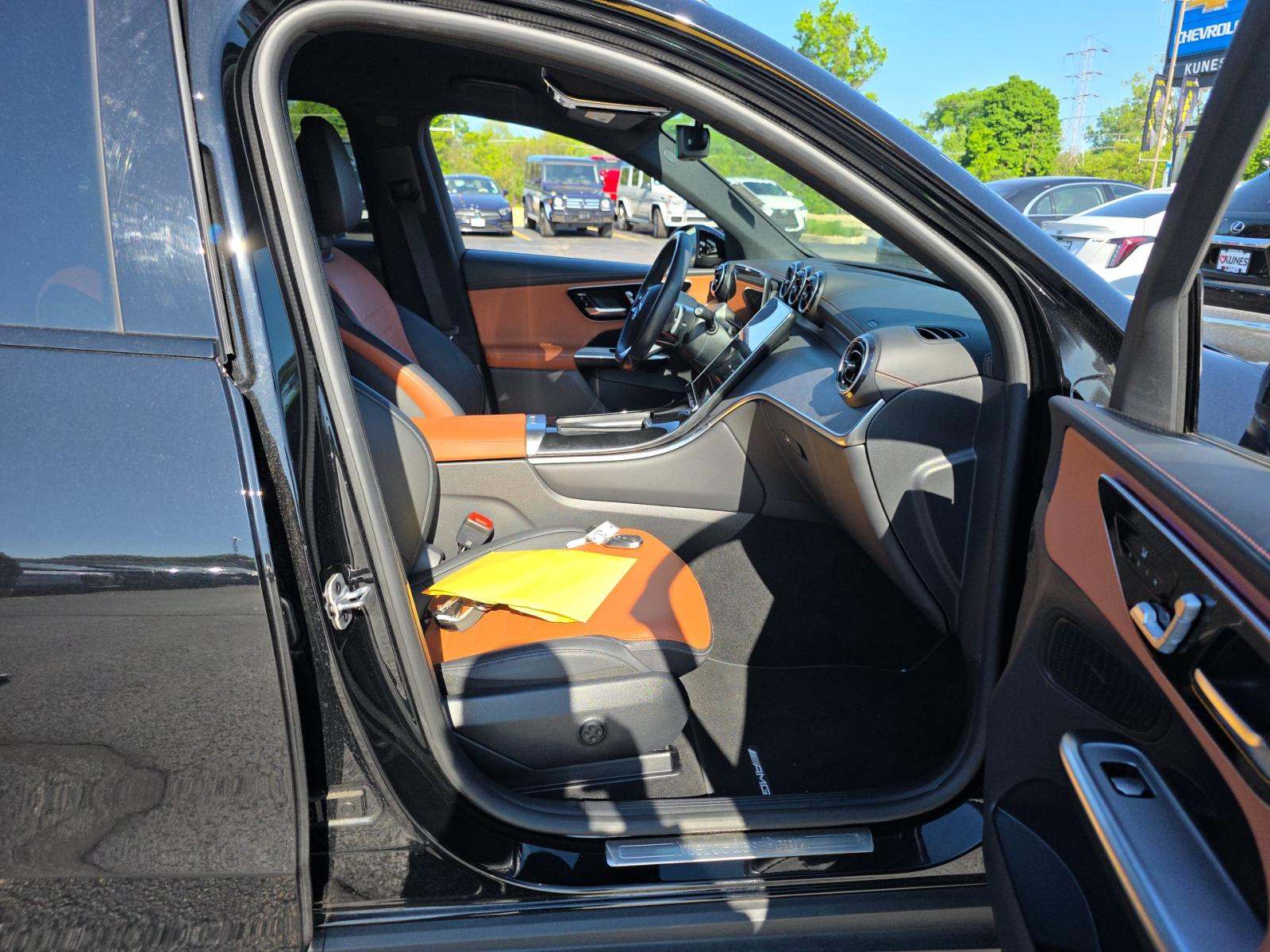 2023 Mercedes-Benz GLC GLC 300 RWD