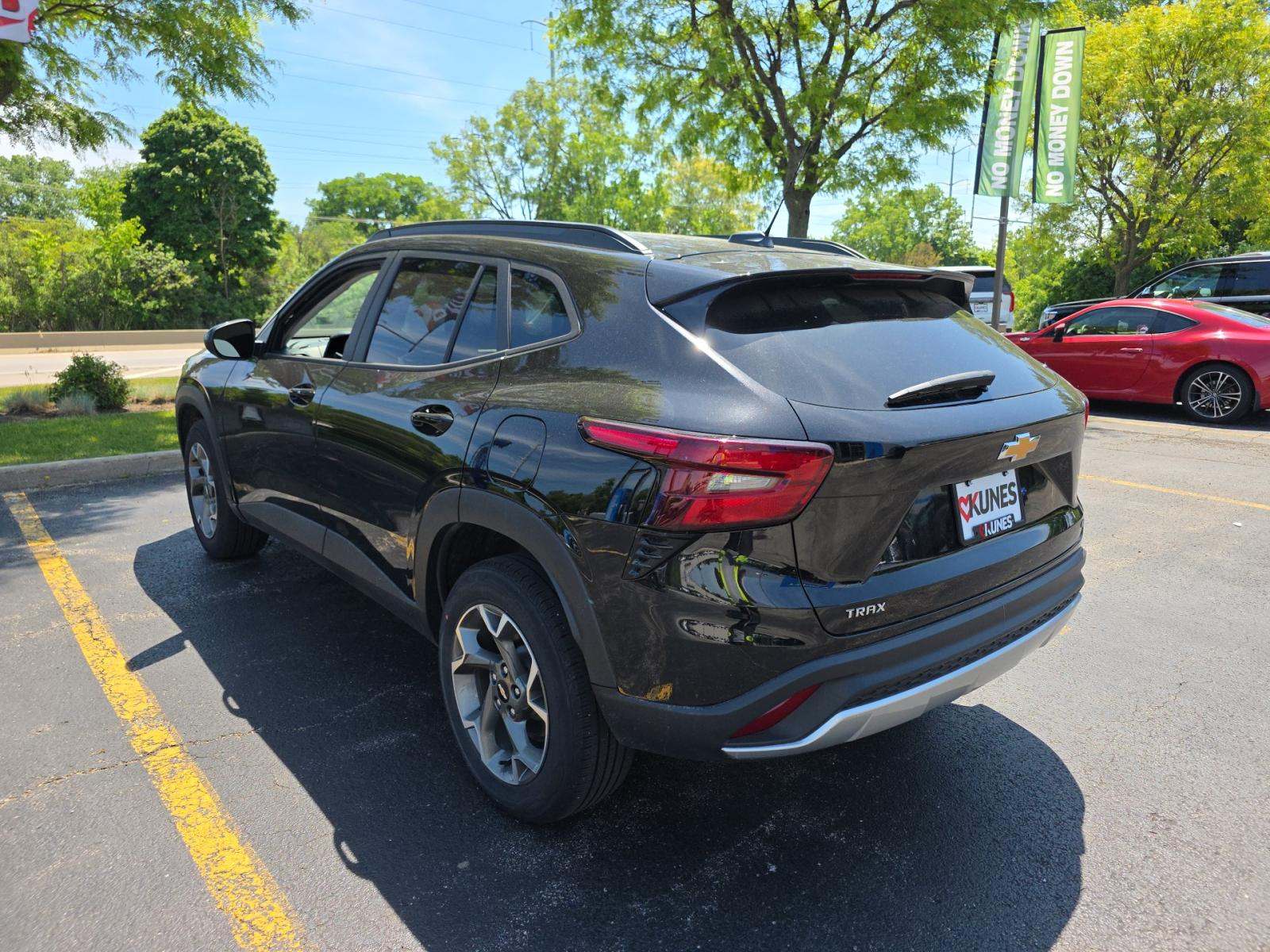 CHEVROLET TRAX - 2