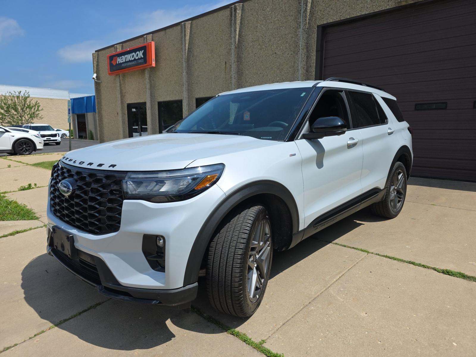 2026 Ford Explorer ST-Line AWD