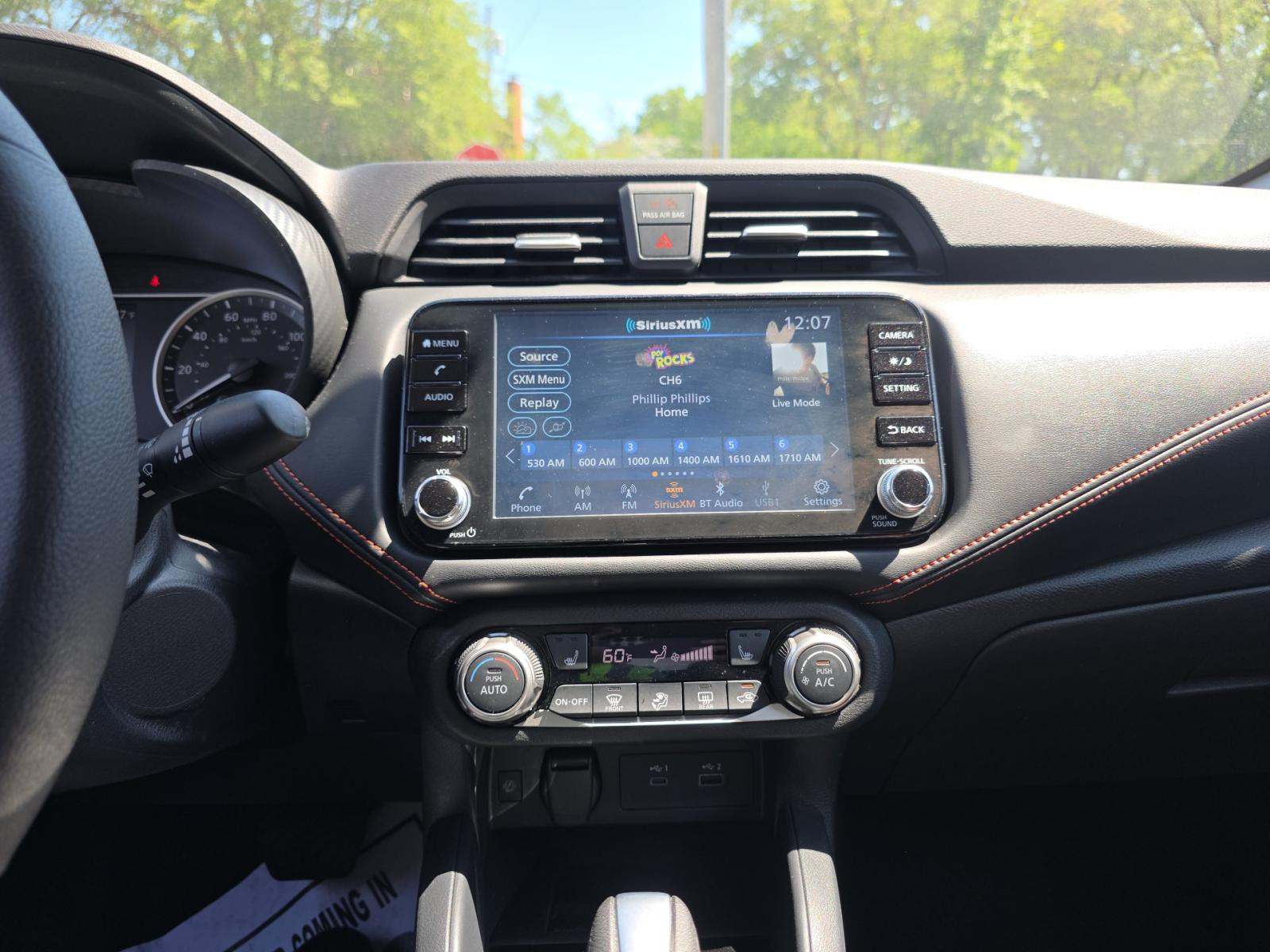 NISSAN VERSA - 10