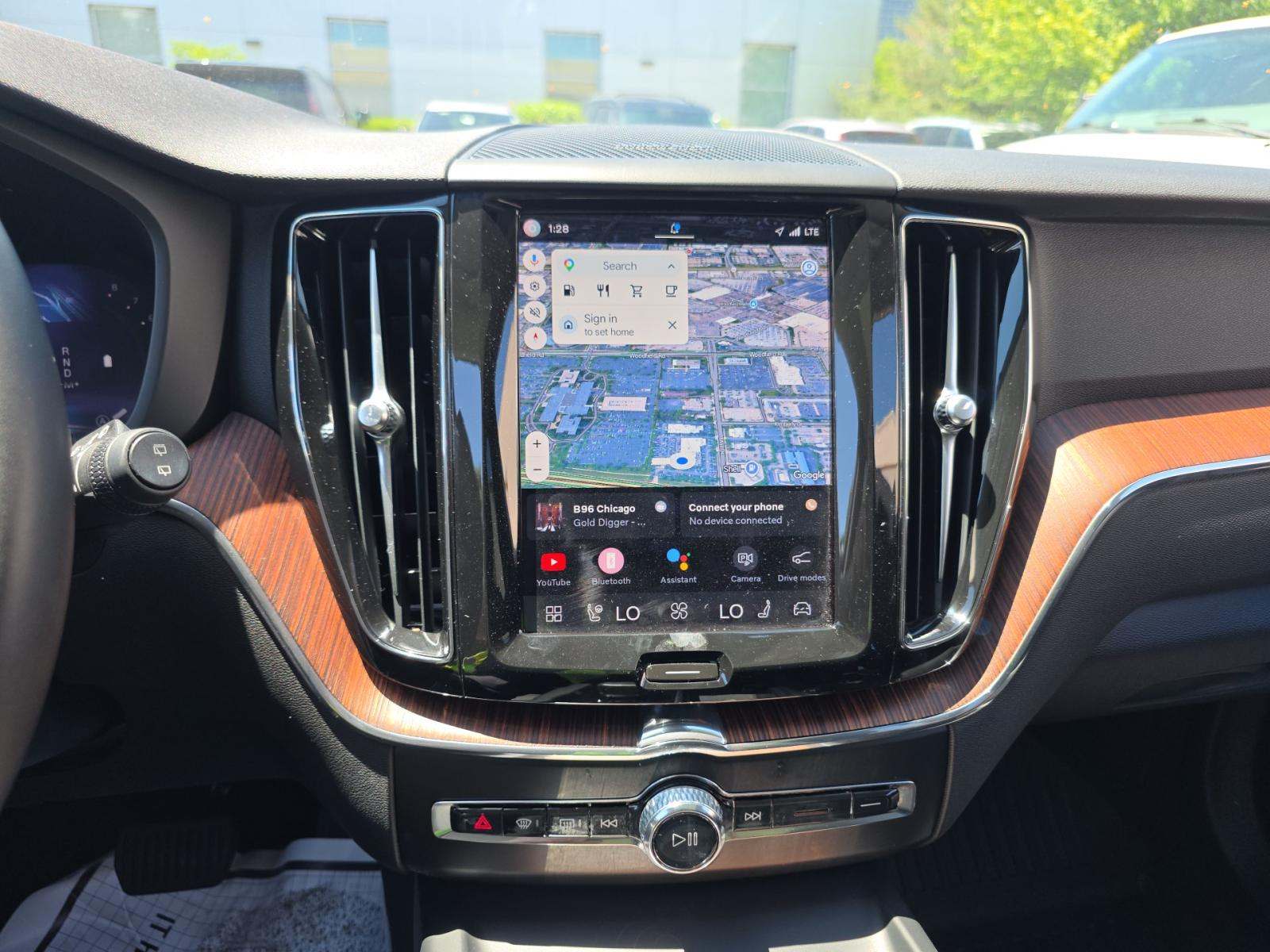 2023 Volvo XC60 B5 Plus AWD