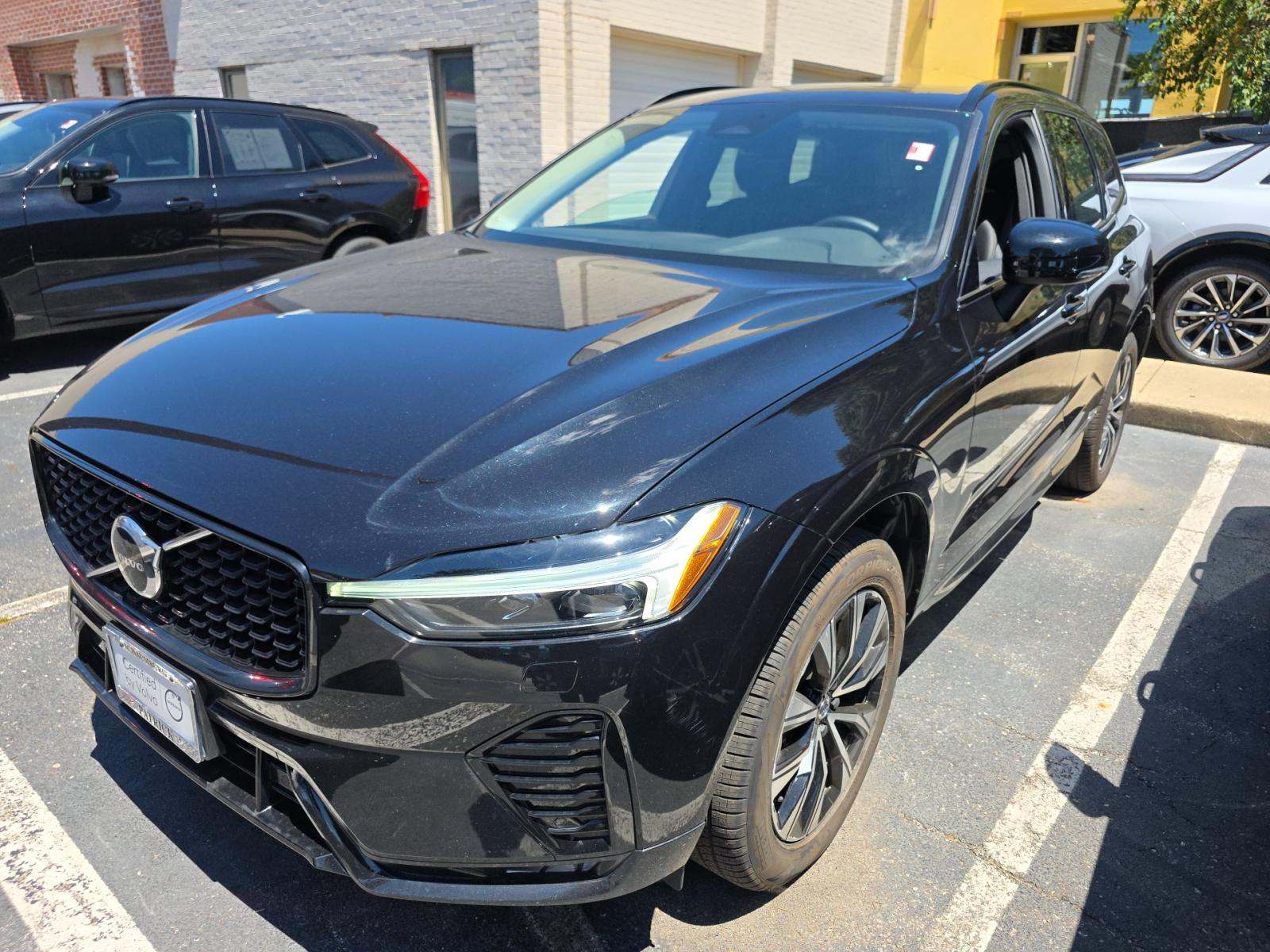 2025 Volvo XC60 B5 Core AWD
