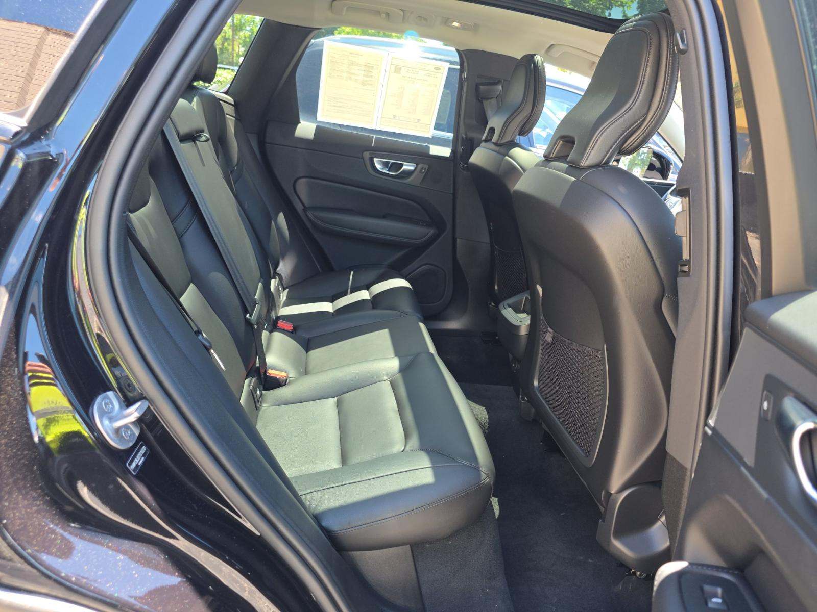 2025 Volvo XC60 B5 Core AWD