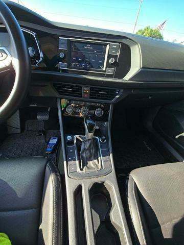 2022 Volkswagen Jetta 1.5T SE FWD