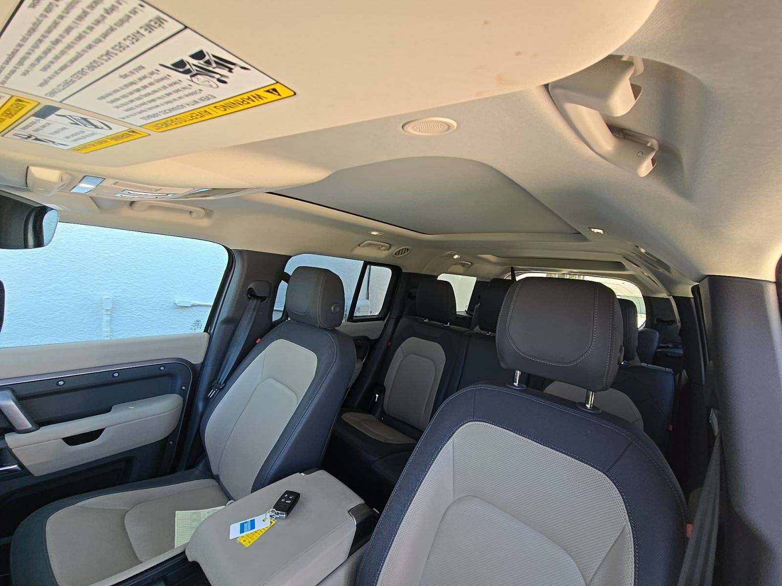 2024 Land Rover Defender 130 X-Dynamic SE AWD