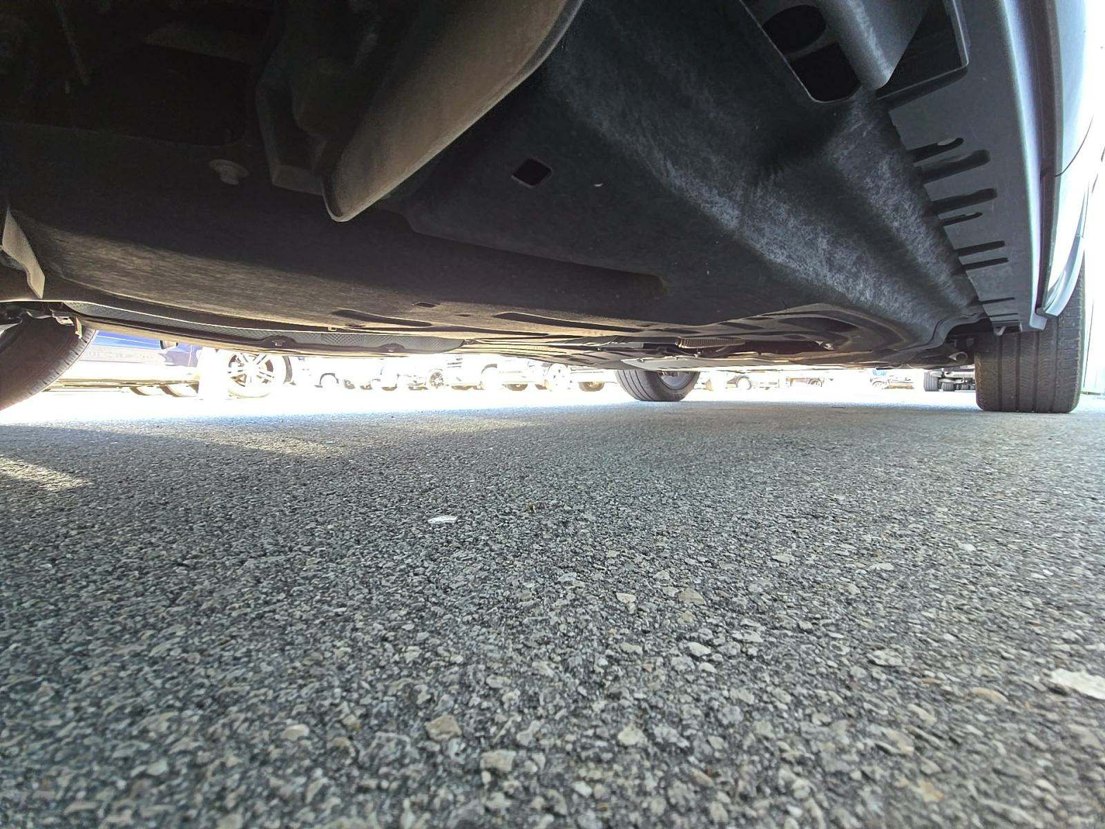 2024 Land Rover Defender 130 X-Dynamic SE AWD