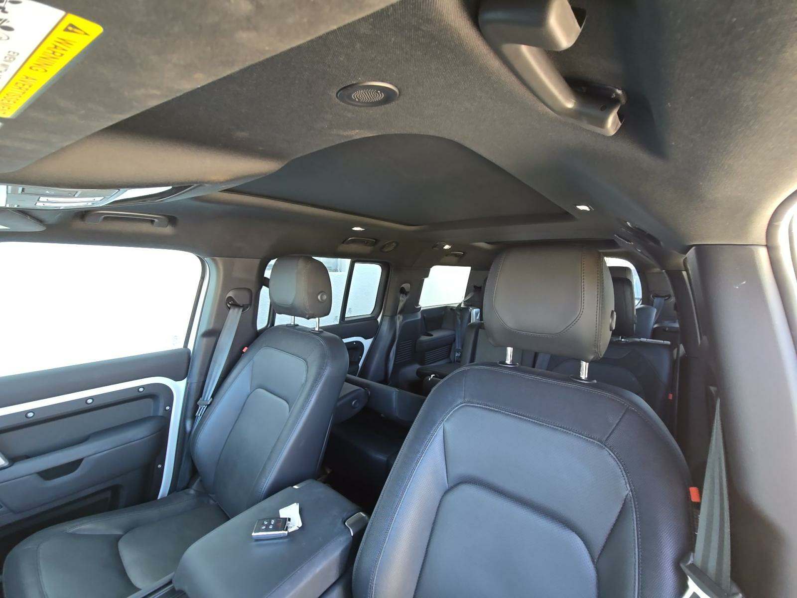 2024 Land Rover Defender 130 X-Dynamic SE AWD