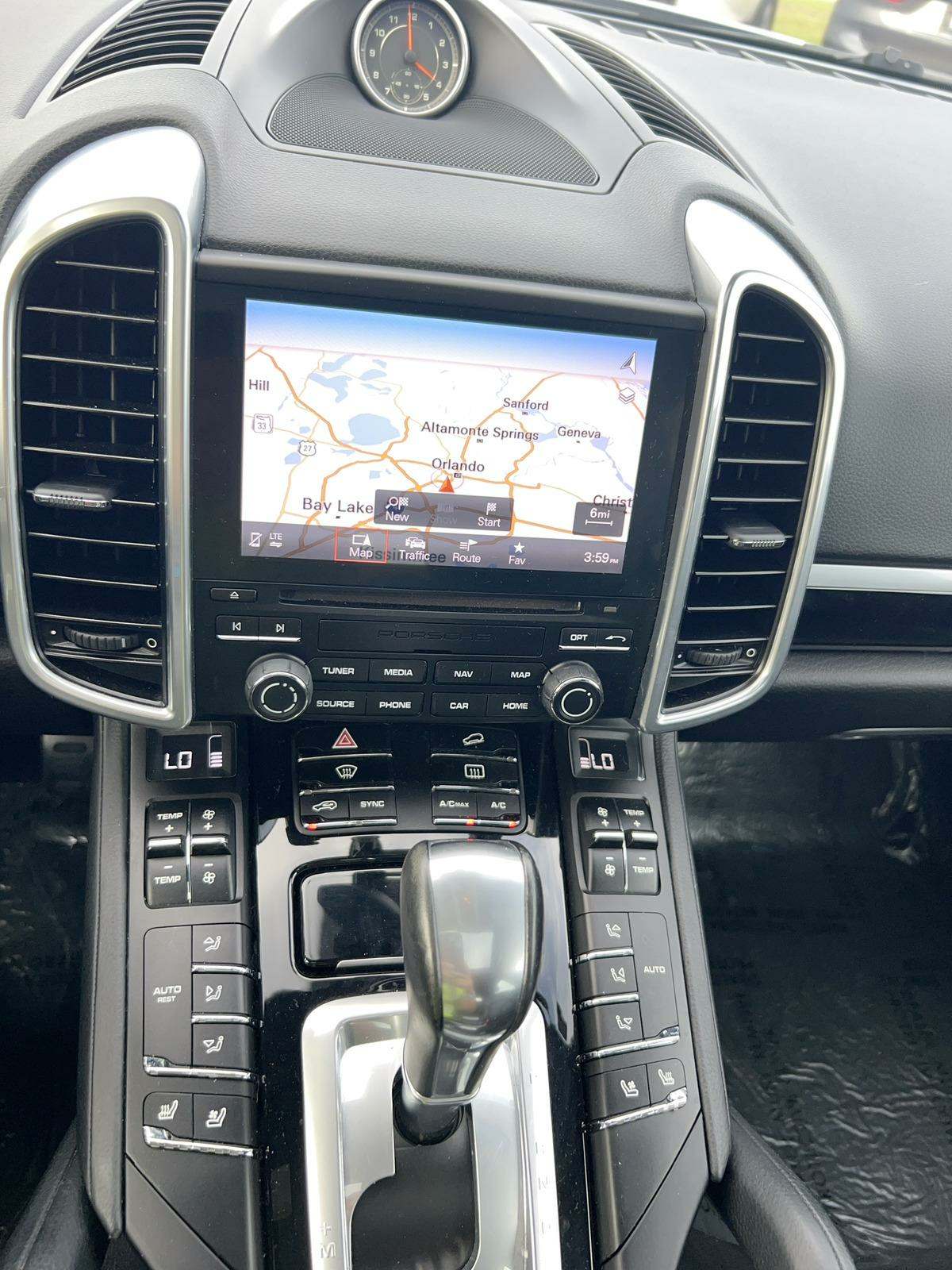 2018 Porsche Cayenne Platinum Edition AWD