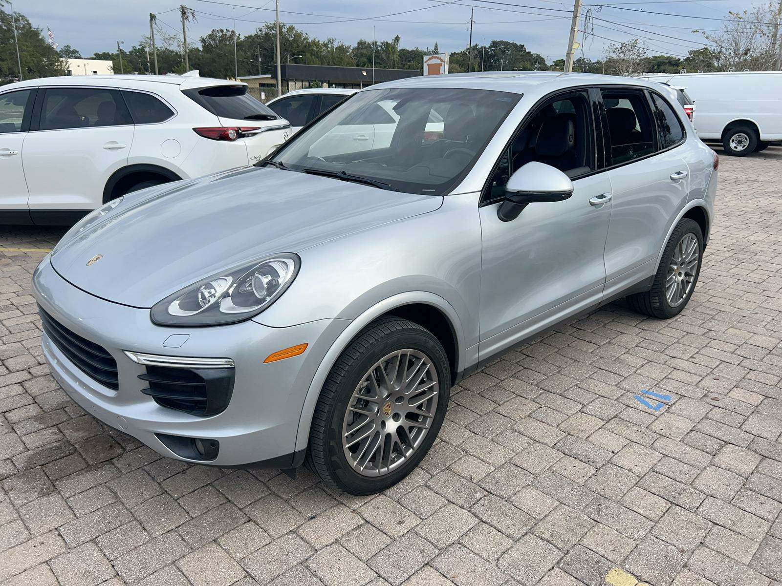 2018 Porsche Cayenne Platinum Edition AWD