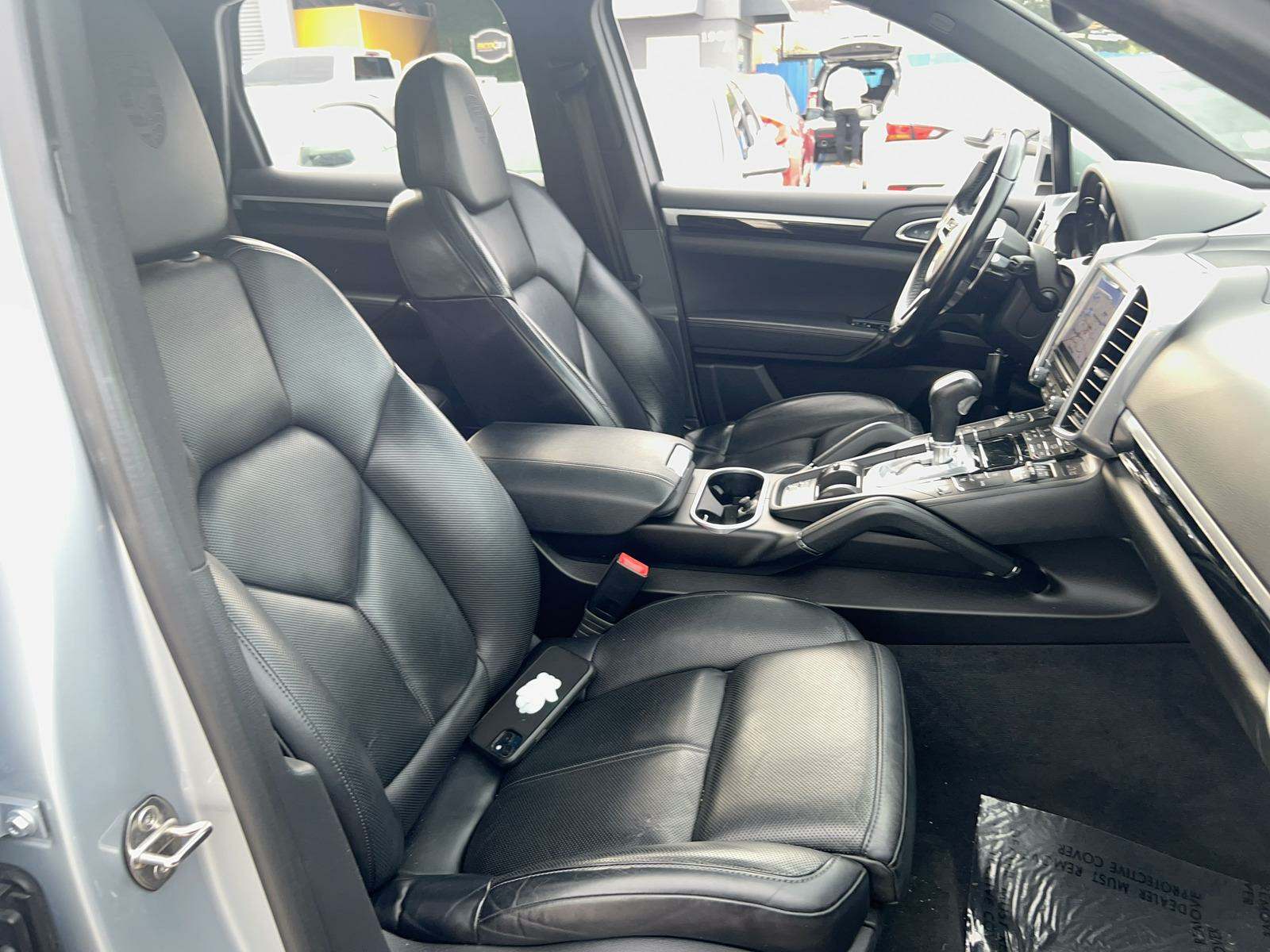 2018 Porsche Cayenne Platinum Edition AWD