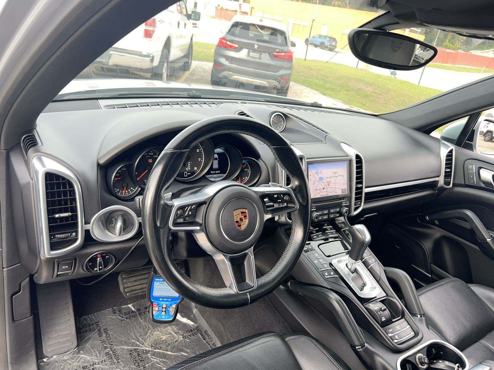 2018 Porsche Cayenne Platinum Edition AWD