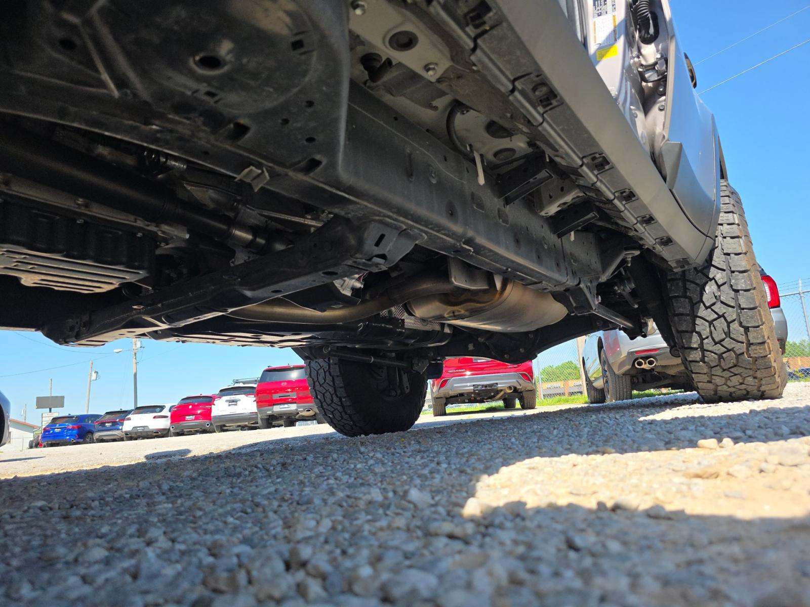 TOYOTA LAND CRUISER - 3