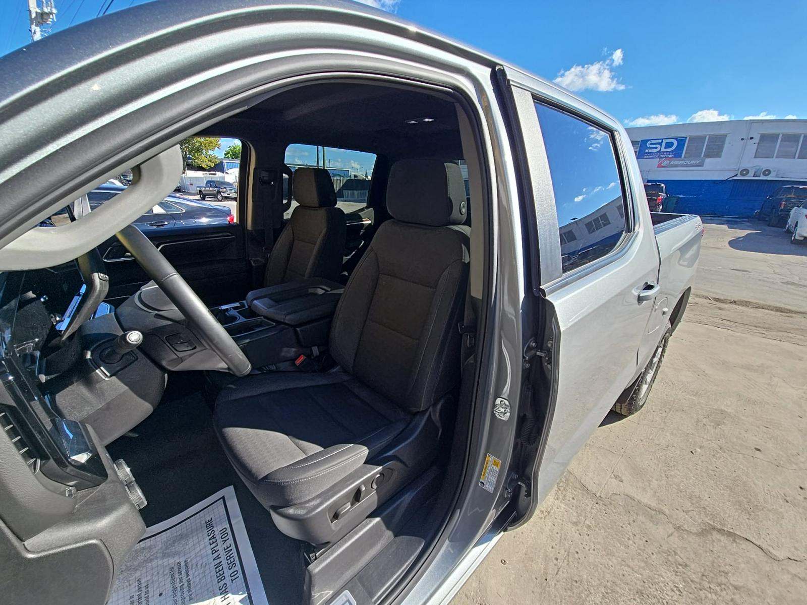 2025 Chevrolet Silverado 1500 LT AWD
