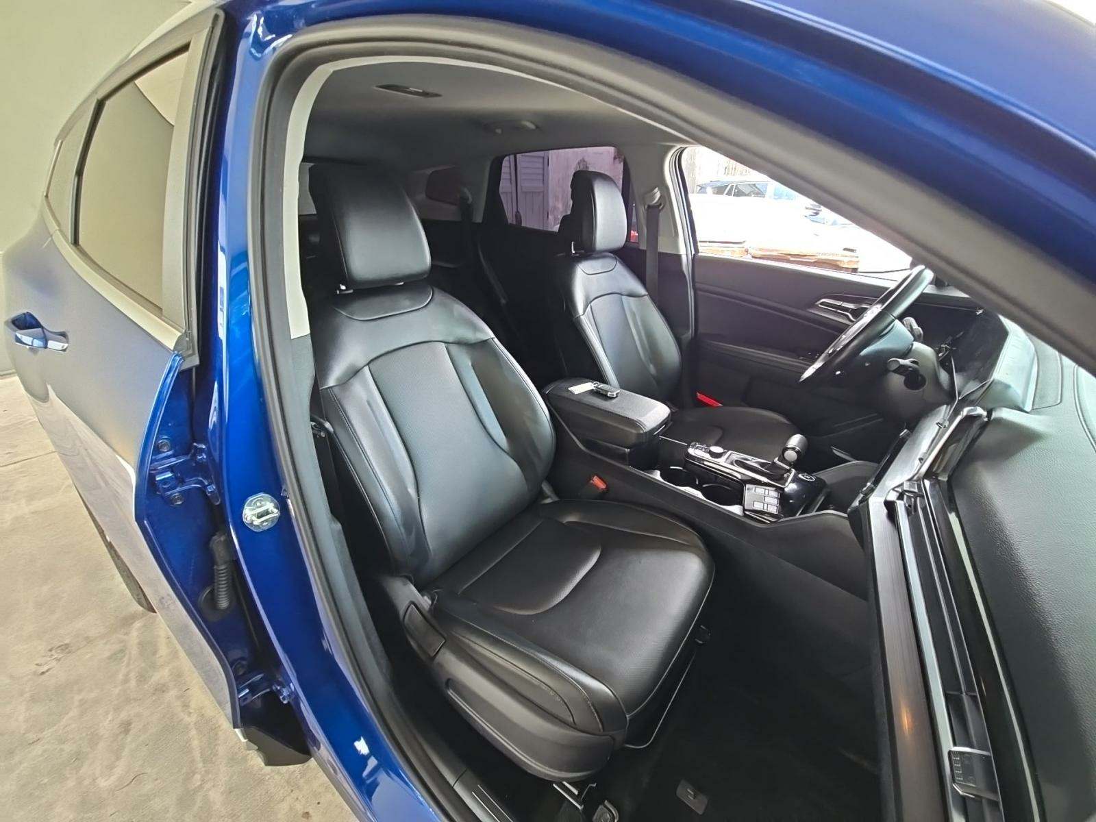 2024 Kia Sportage EX FWD